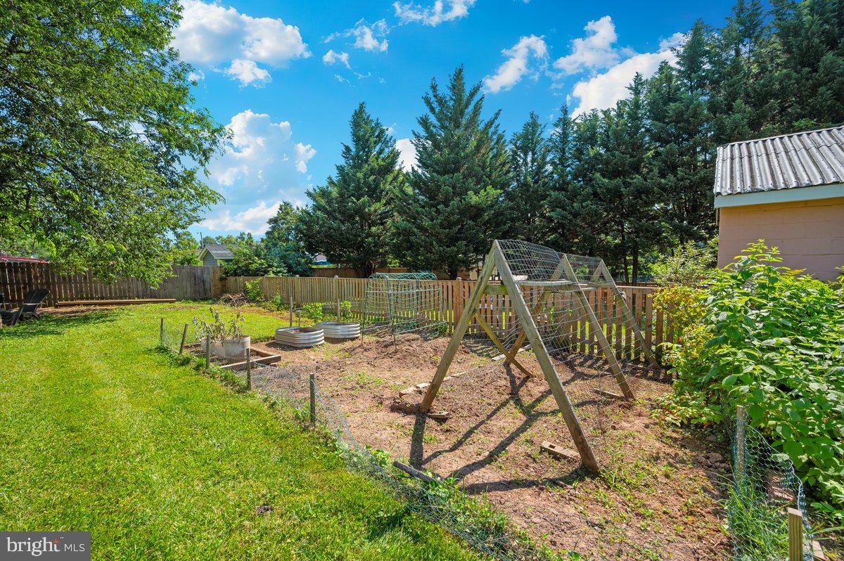 LINDEN HILLS - Residential