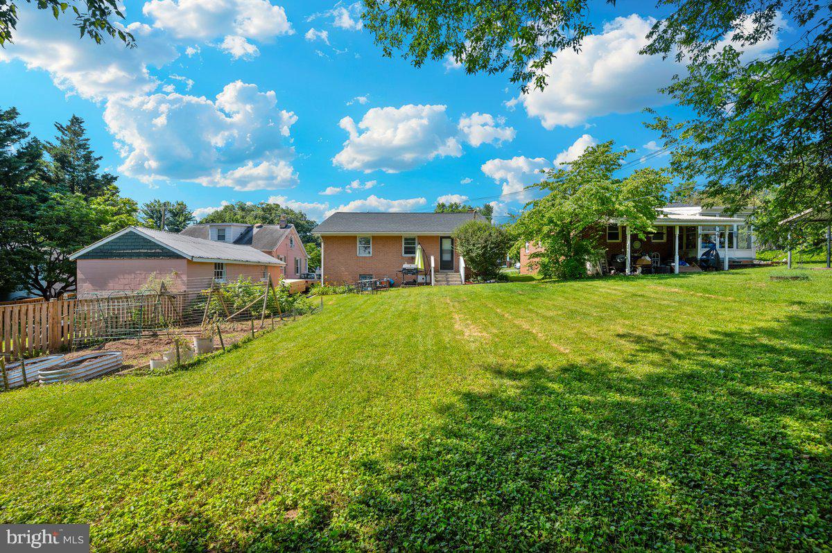 LINDEN HILLS - Residential