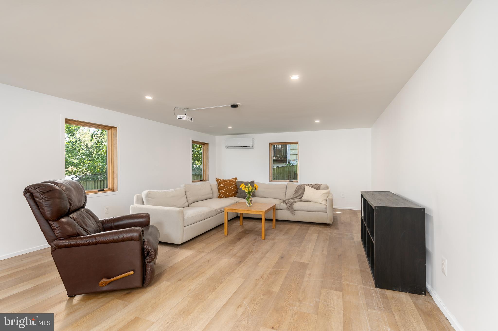 HOMEWOOD - Residential