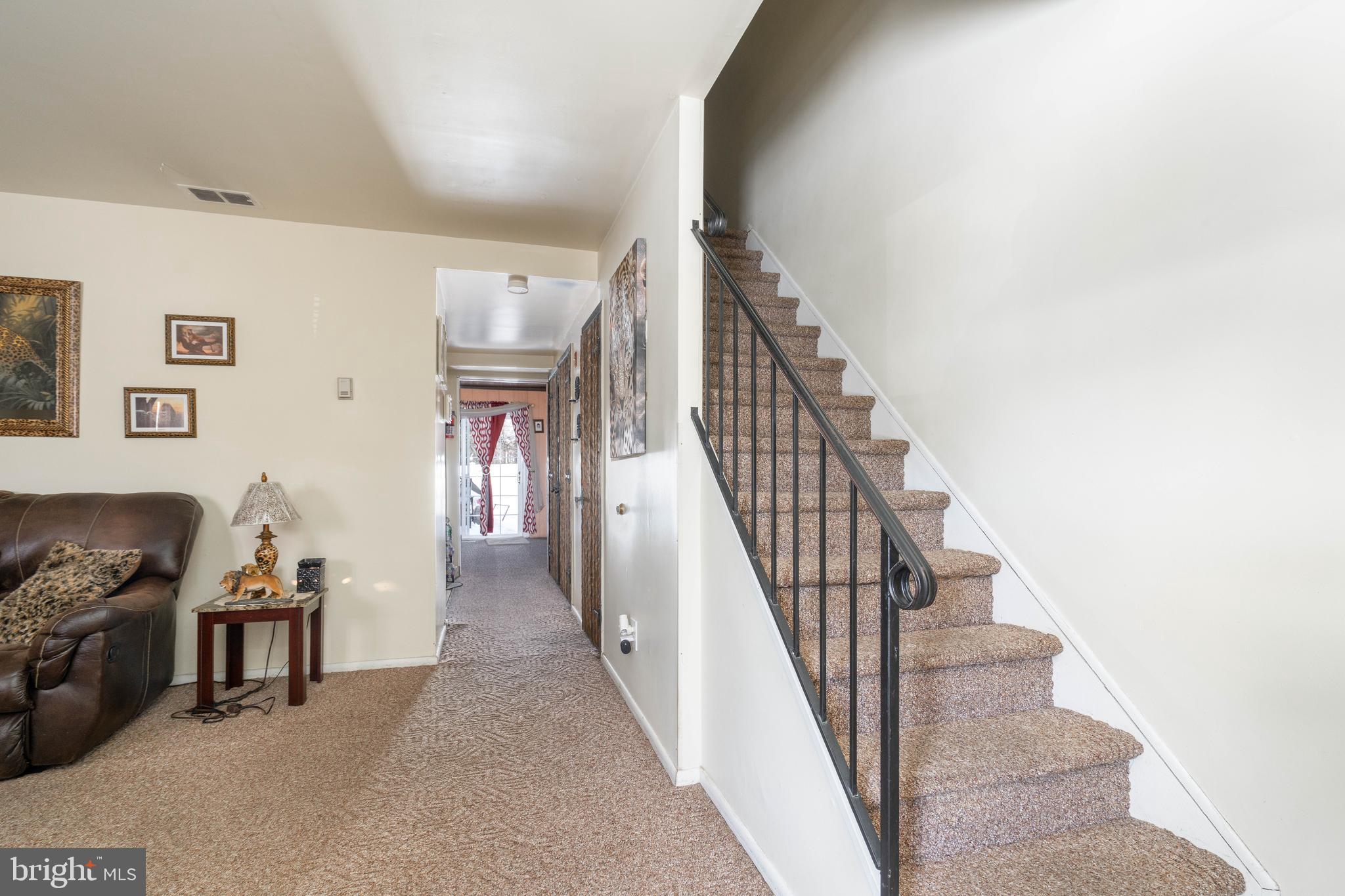 MANOR HALL - Residential