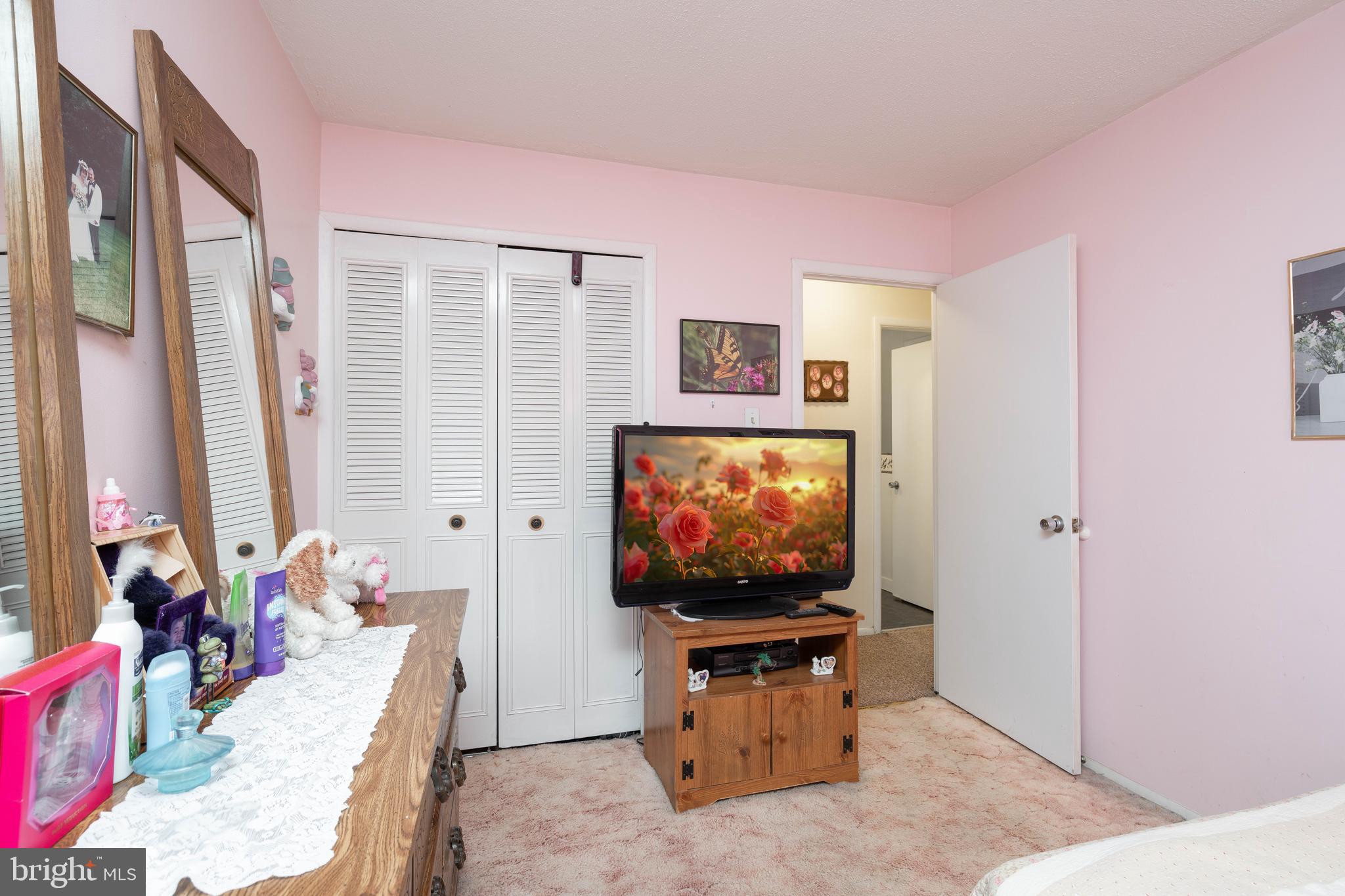 MANOR HALL - Residential