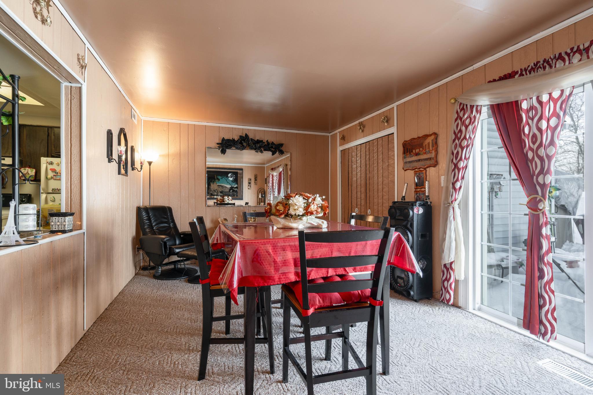 MANOR HALL - Residential