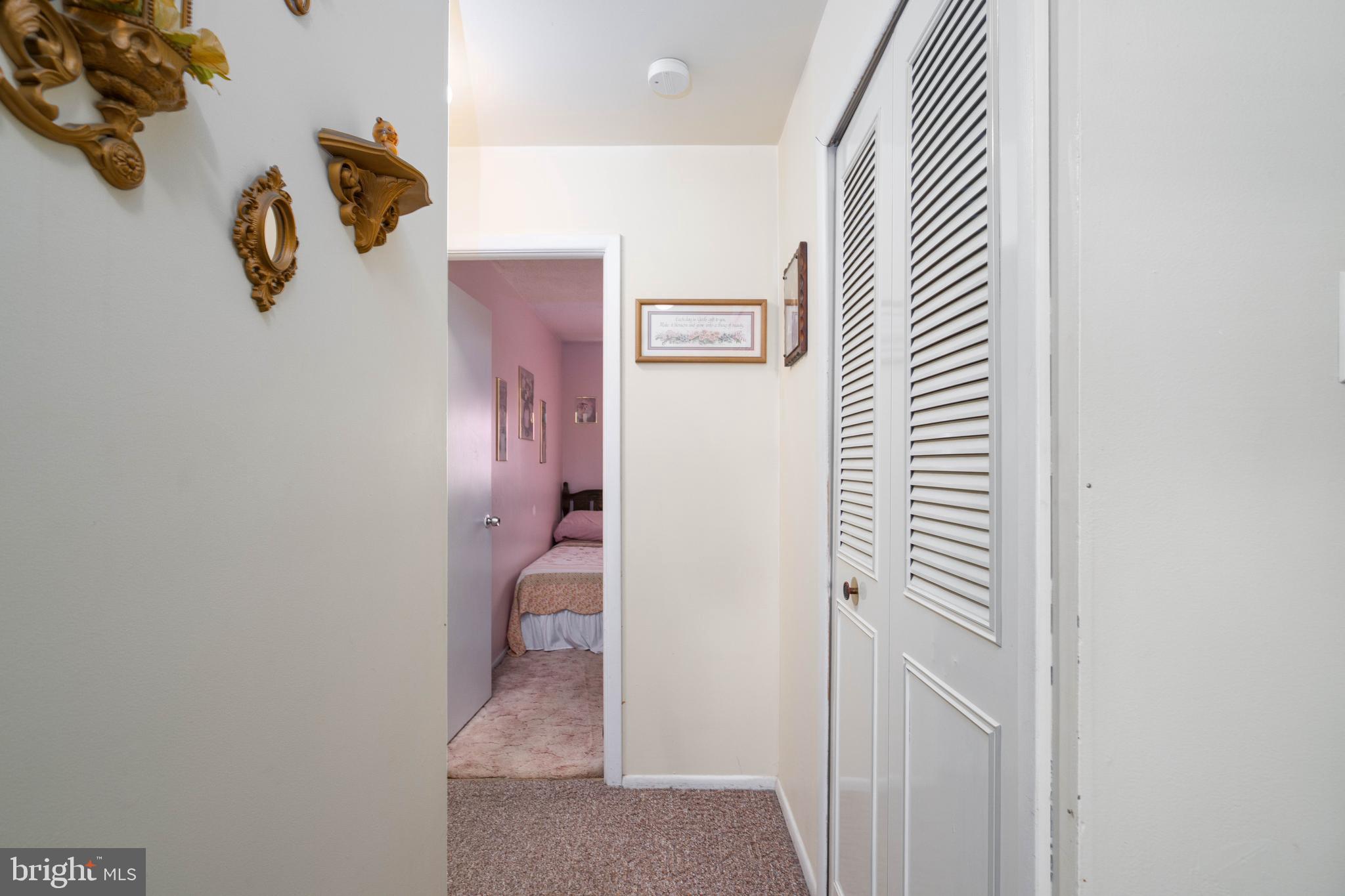 MANOR HALL - Residential