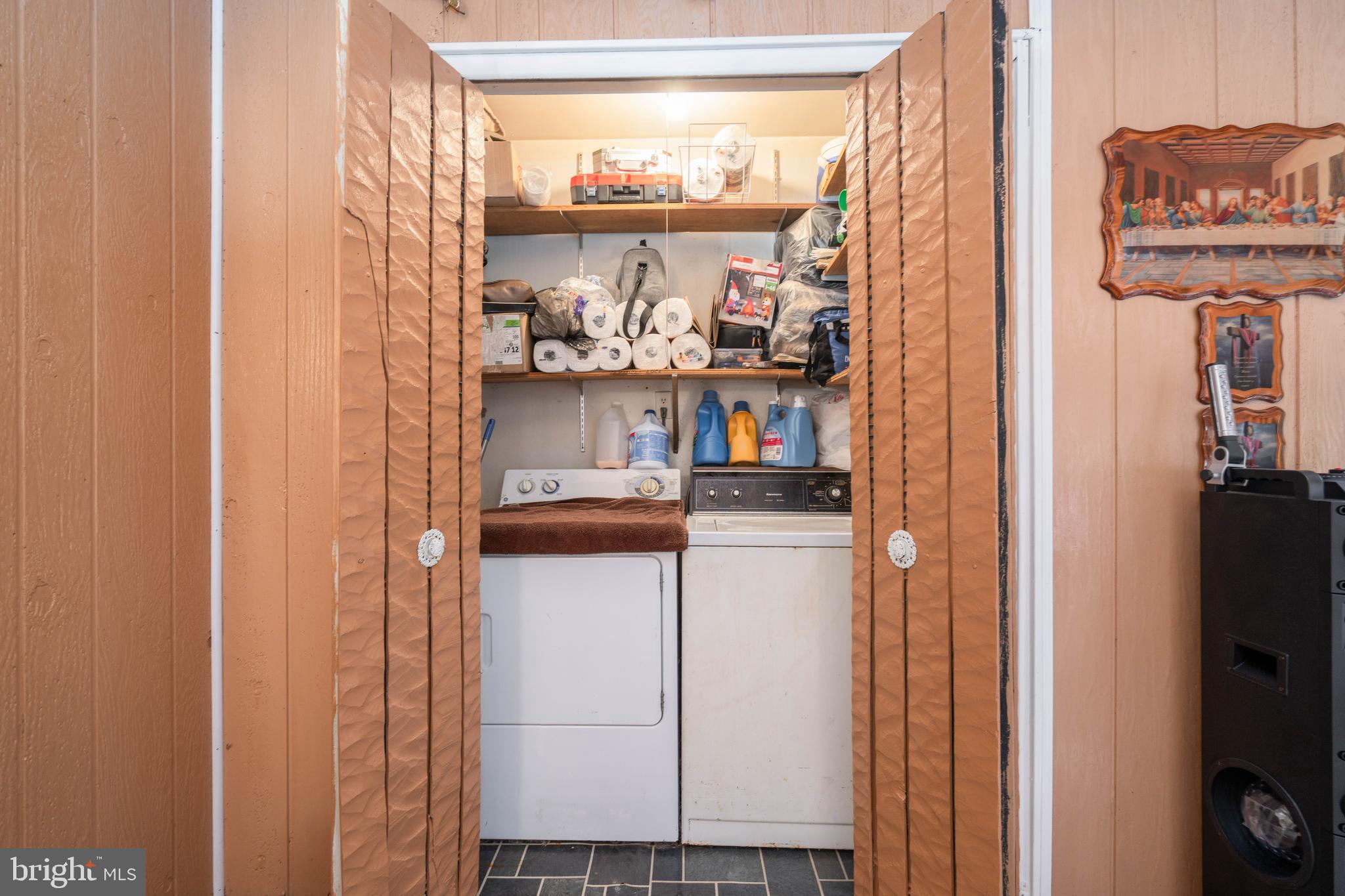 MANOR HALL - Residential