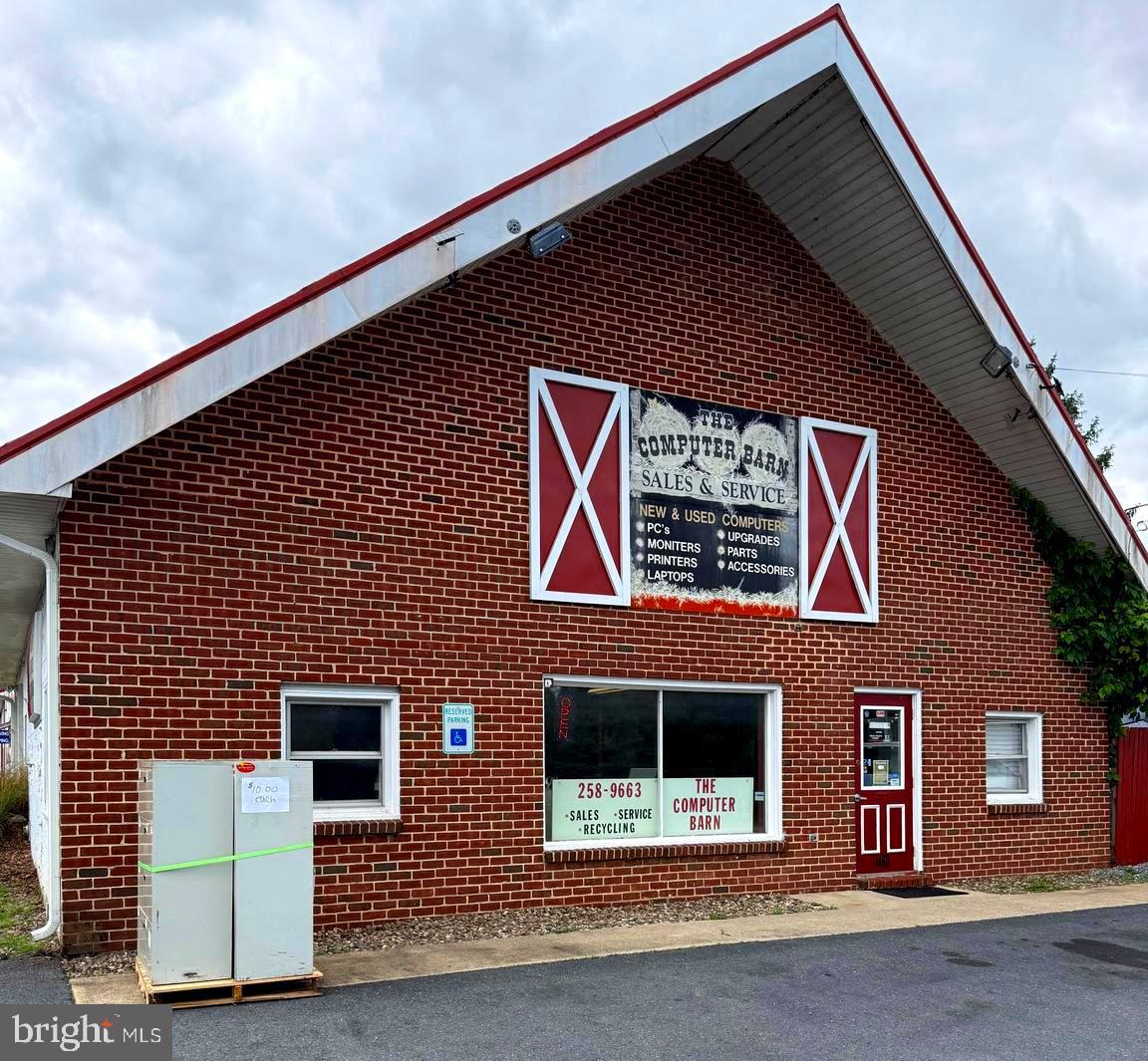 1462 Newville Rd, Carlisle, PA 17013