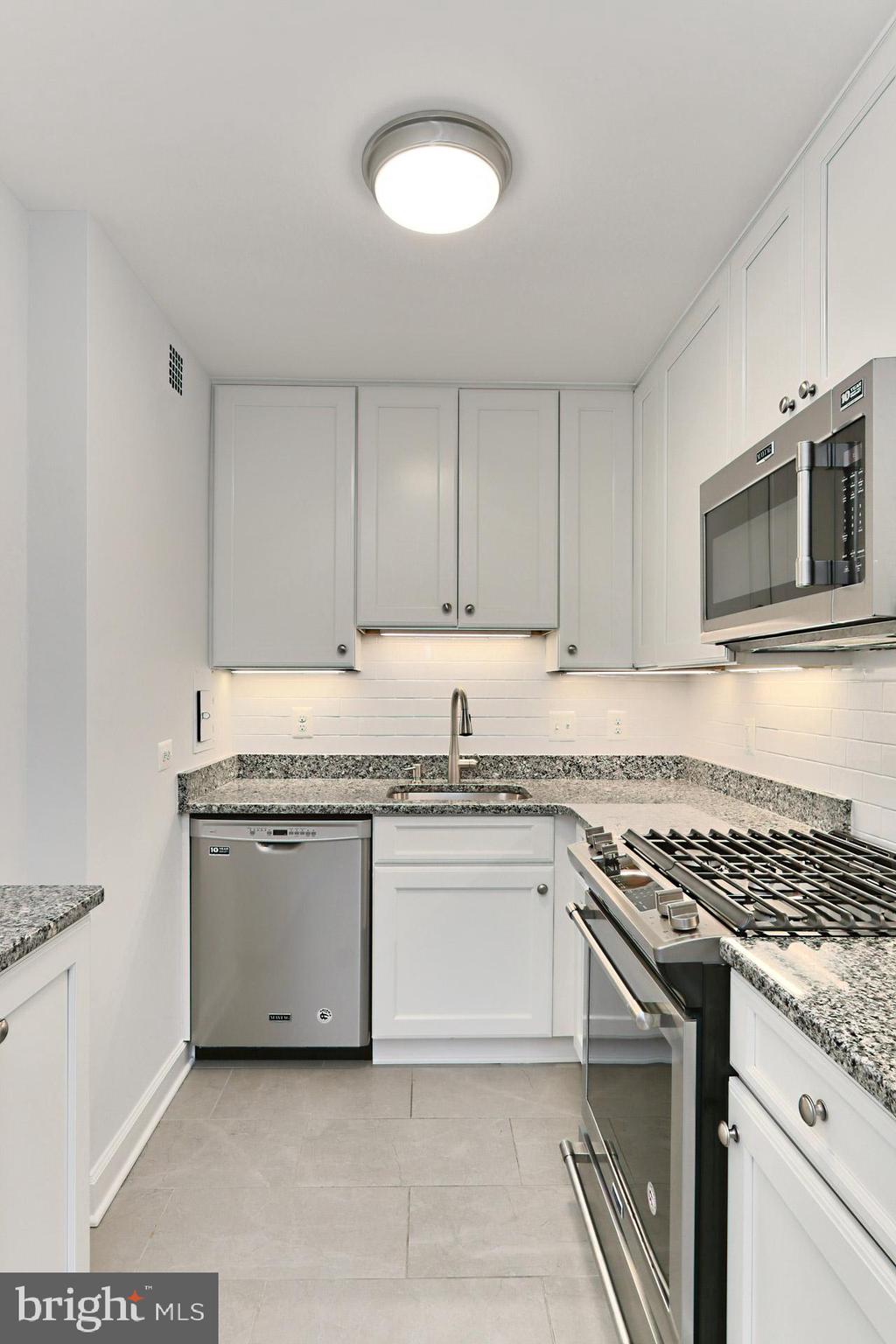 CARDINAL HOUSE - Residential