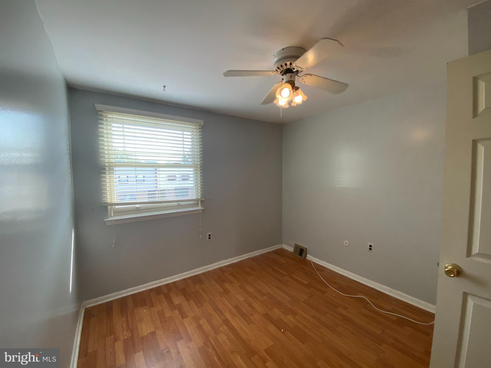 UNIVERSITY CITY - Residential Lease