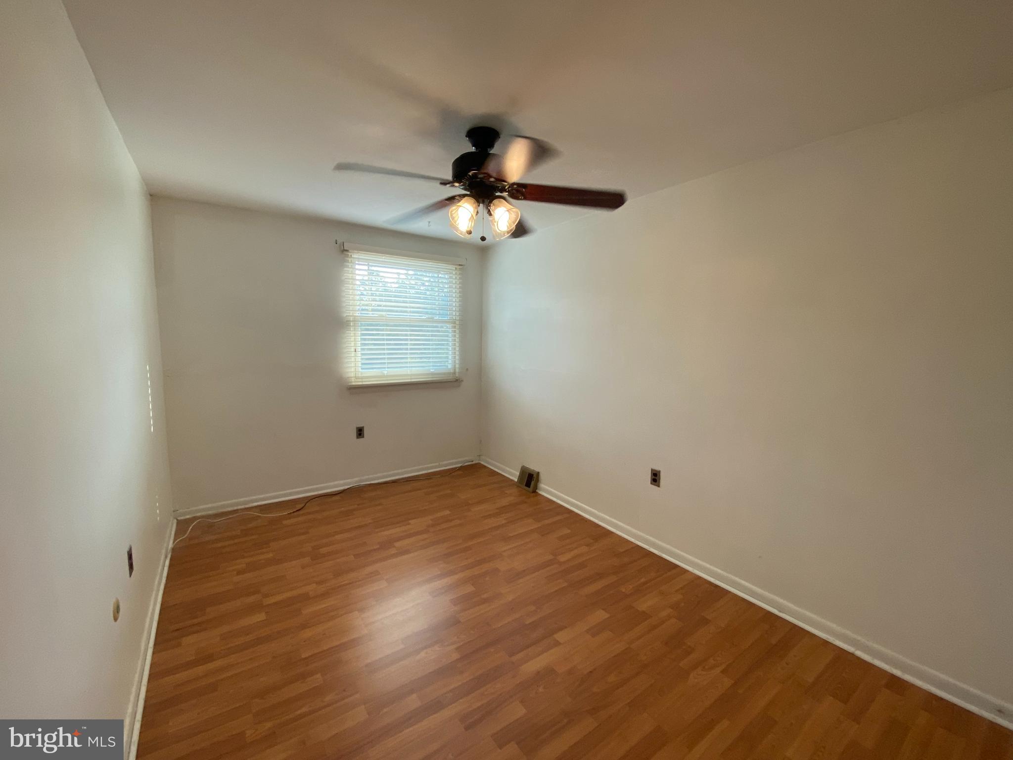 UNIVERSITY CITY - Residential Lease