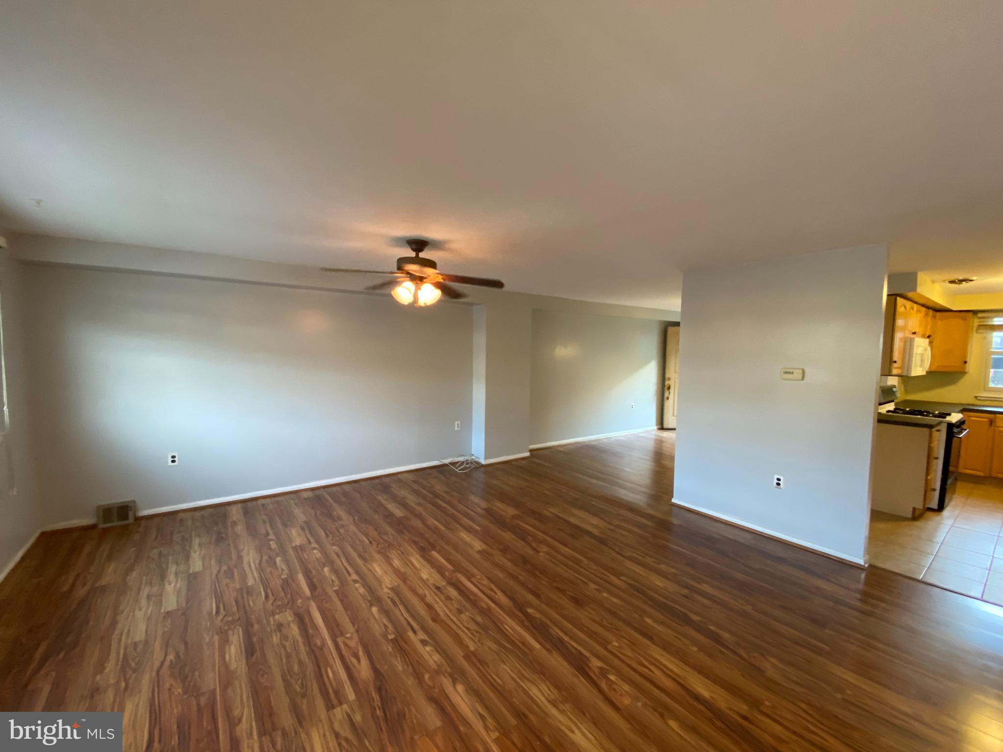 UNIVERSITY CITY - Residential Lease