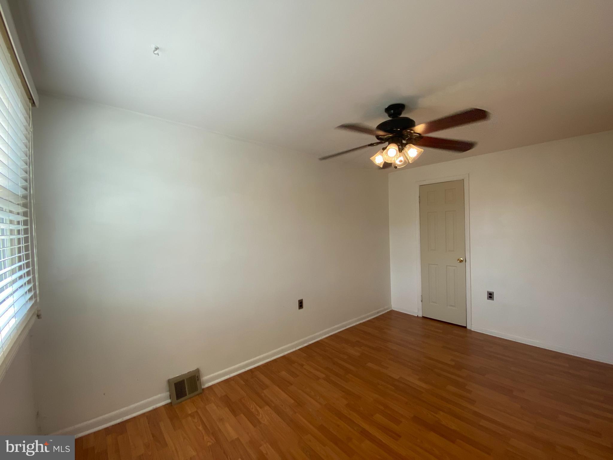 UNIVERSITY CITY - Residential Lease