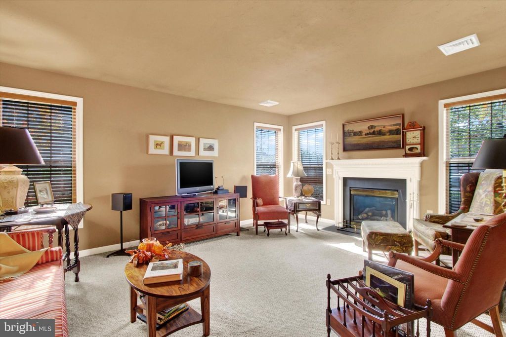 Photo of 114 Heather Glen Dr, RED LION, PA 17356 (MLS # PAYK2092230)