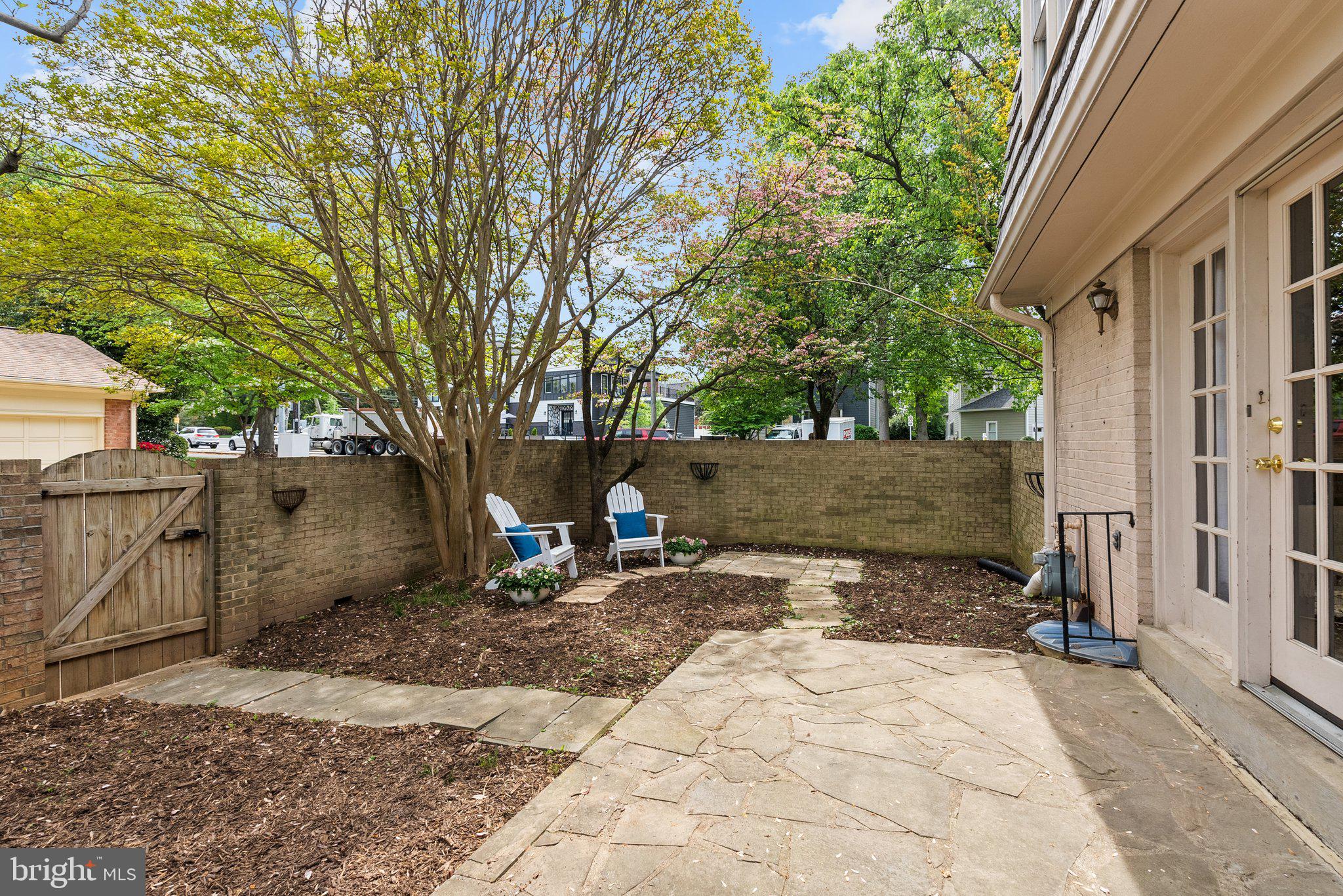 HALLCREST HEIGHTS - Residential