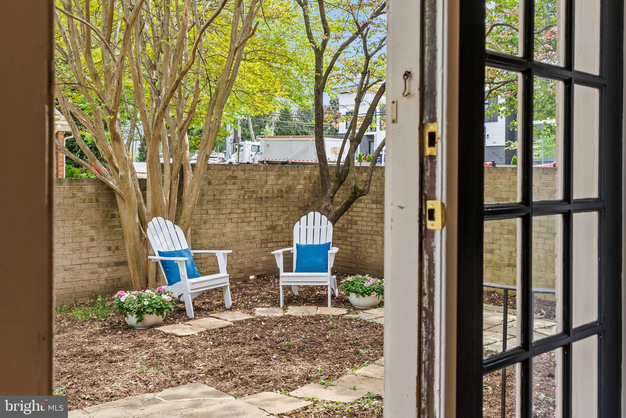 HALLCREST HEIGHTS - Residential