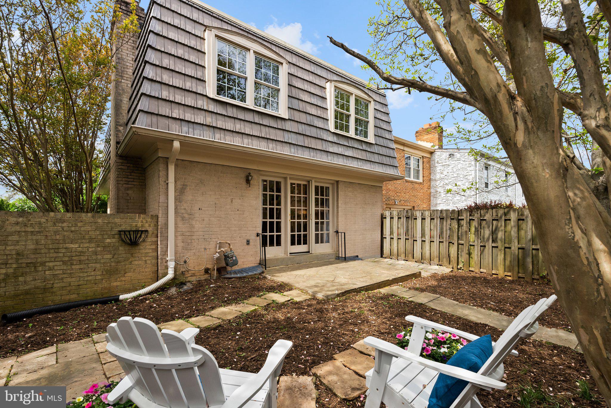 HALLCREST HEIGHTS - Residential