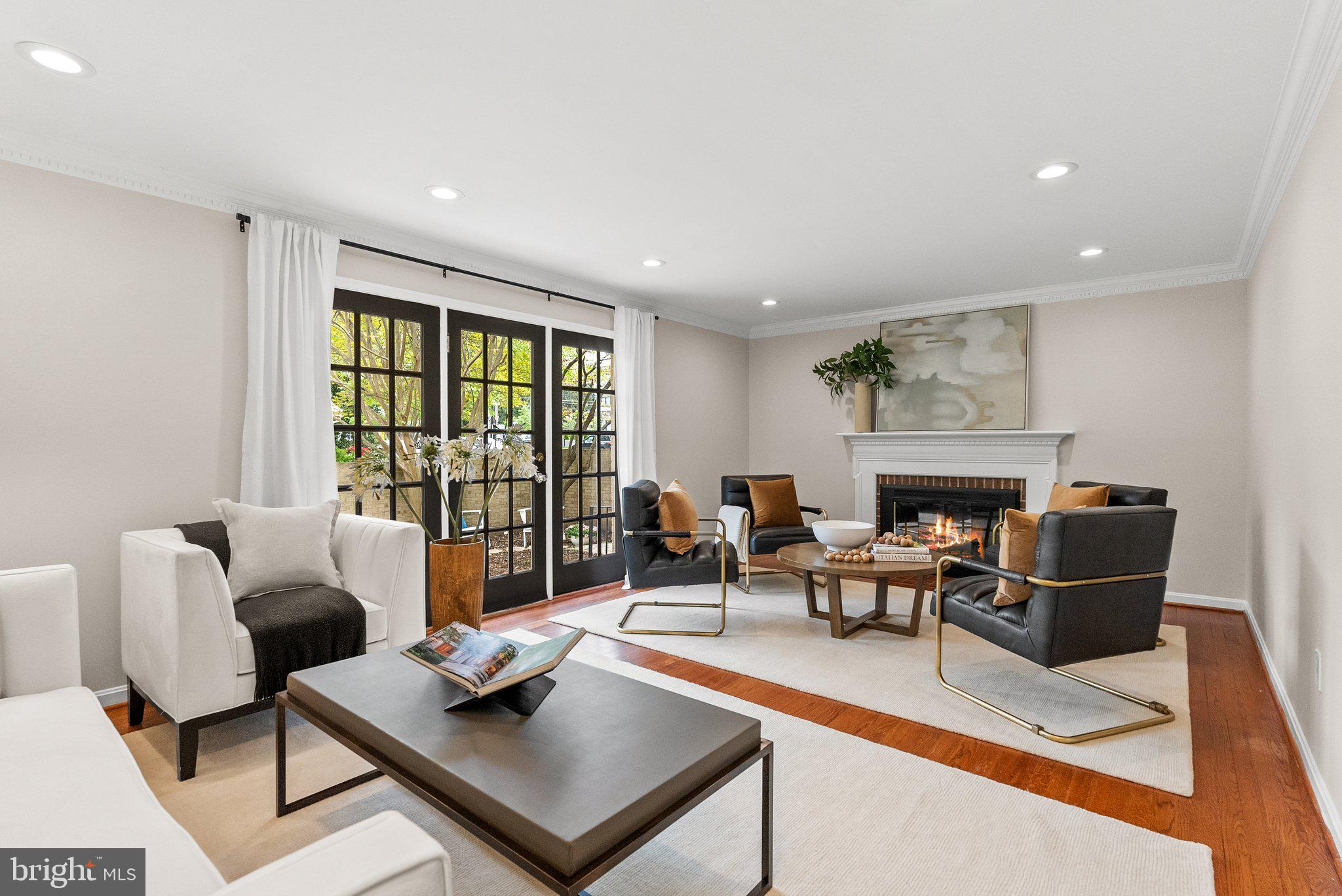 HALLCREST HEIGHTS - Residential