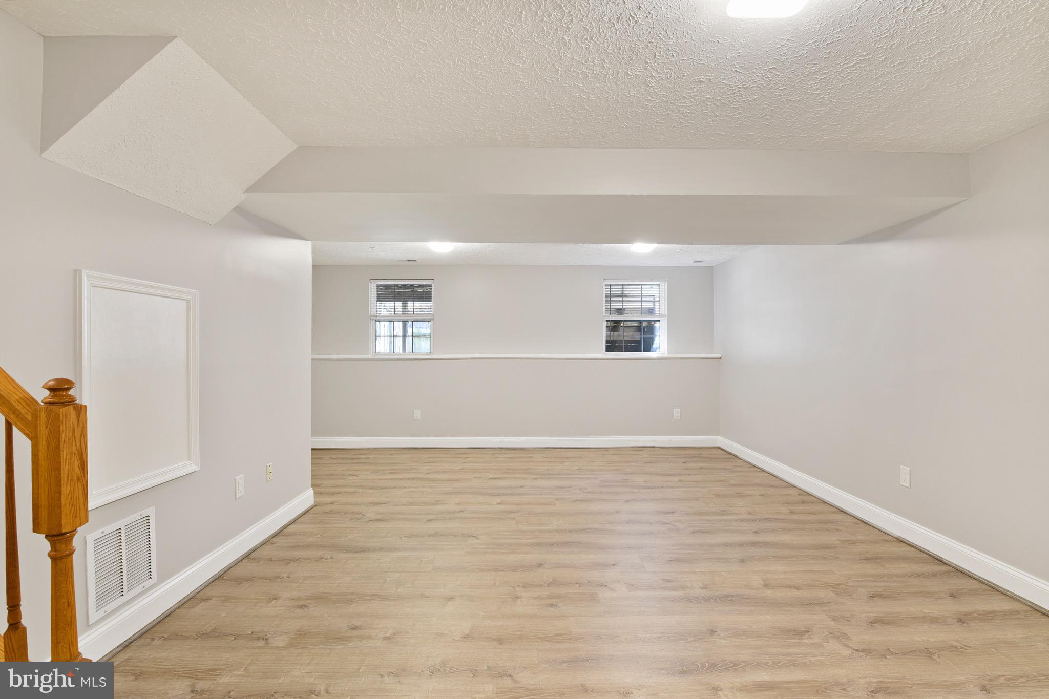 SENECA HARBOR - Residential Lease