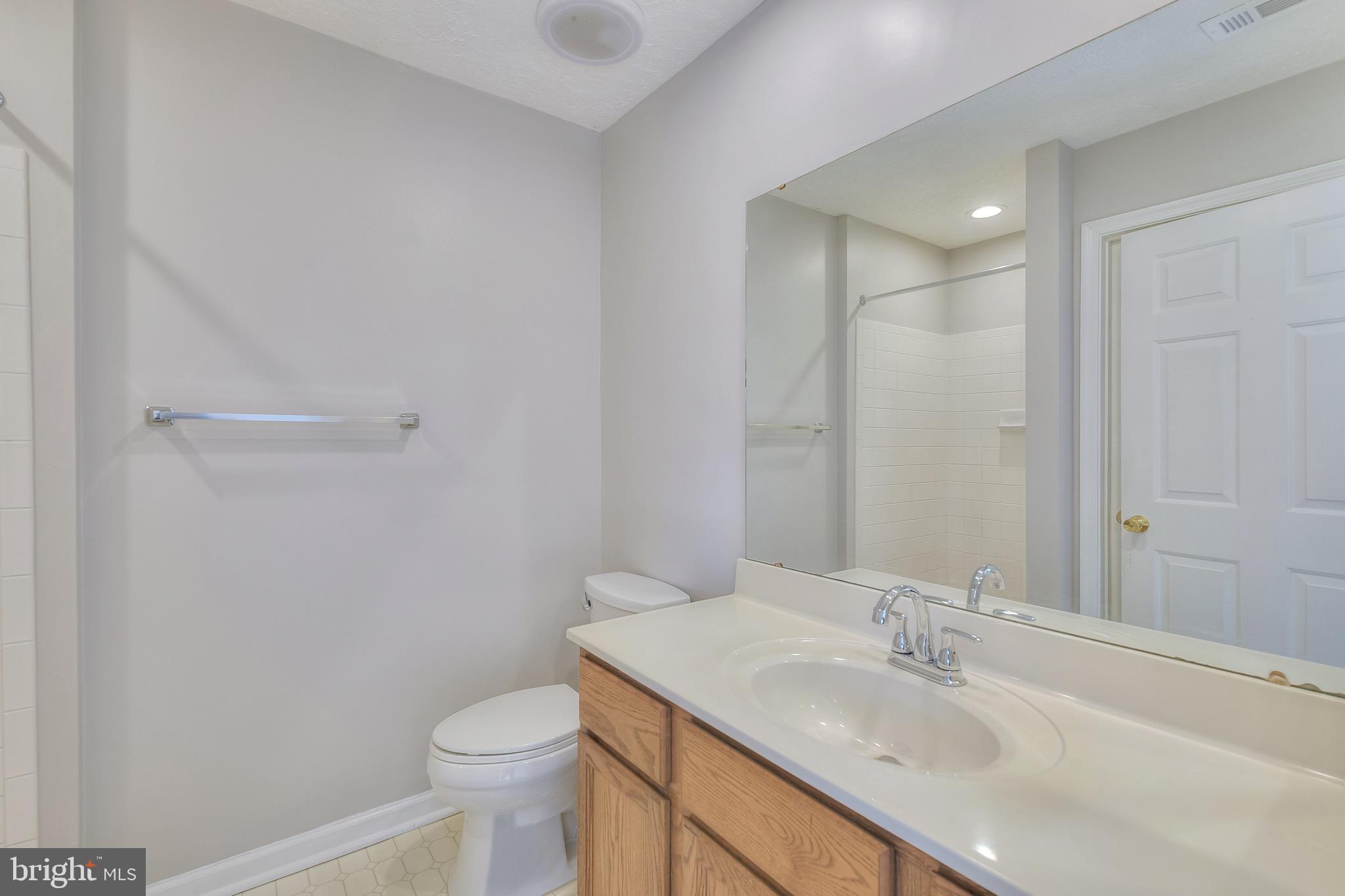 SENECA HARBOR - Residential Lease