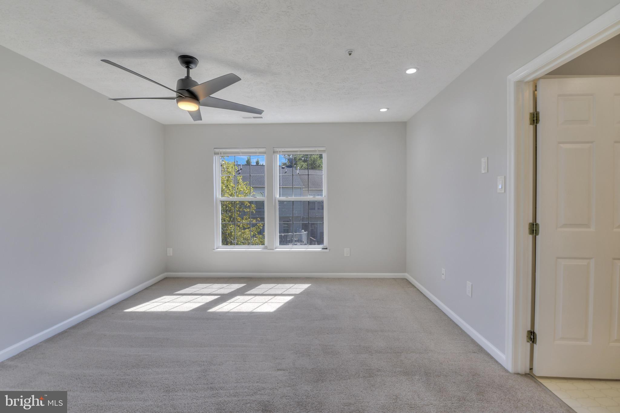 SENECA HARBOR - Residential Lease