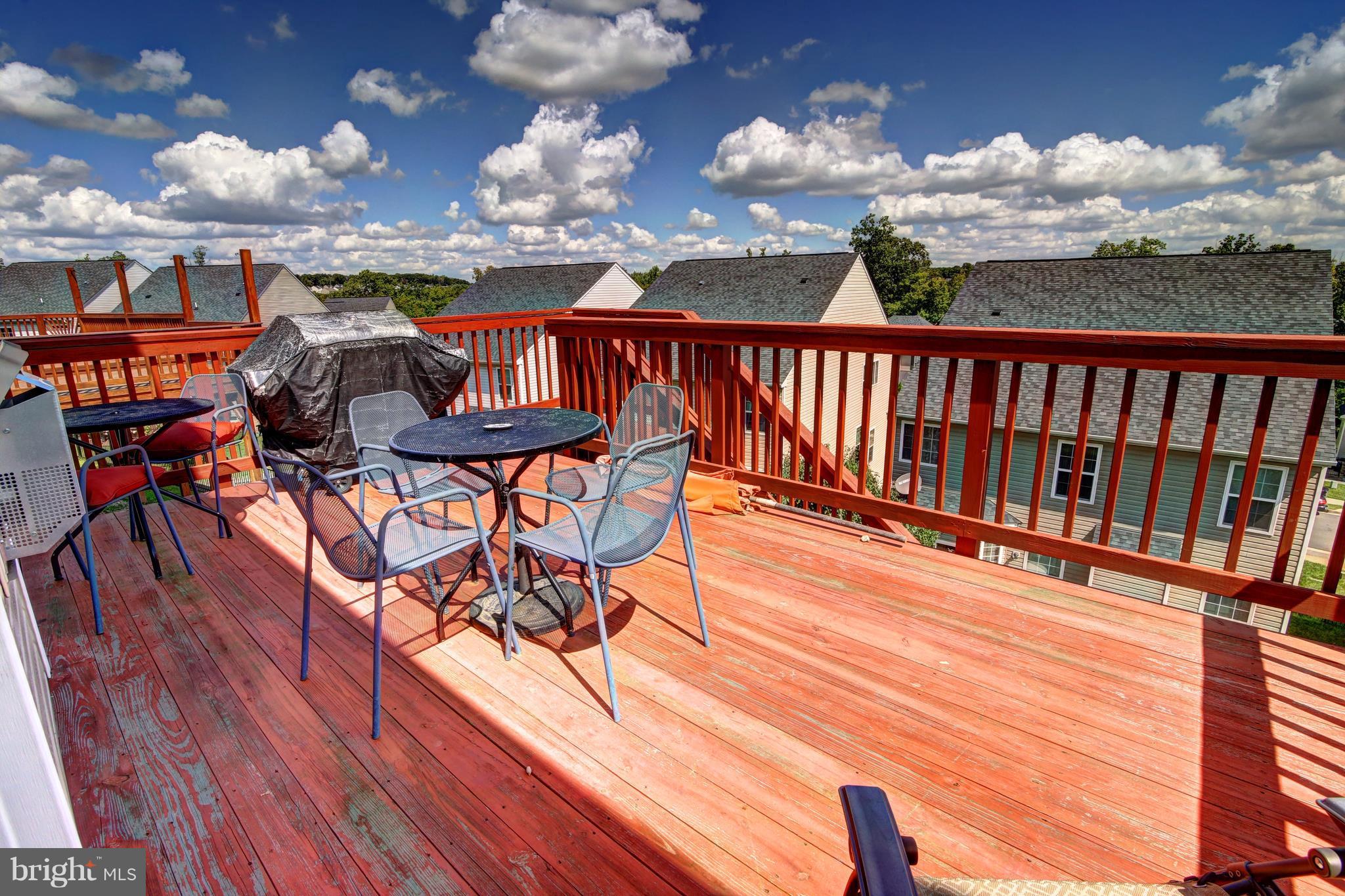 EAGLES POINTE - Residential