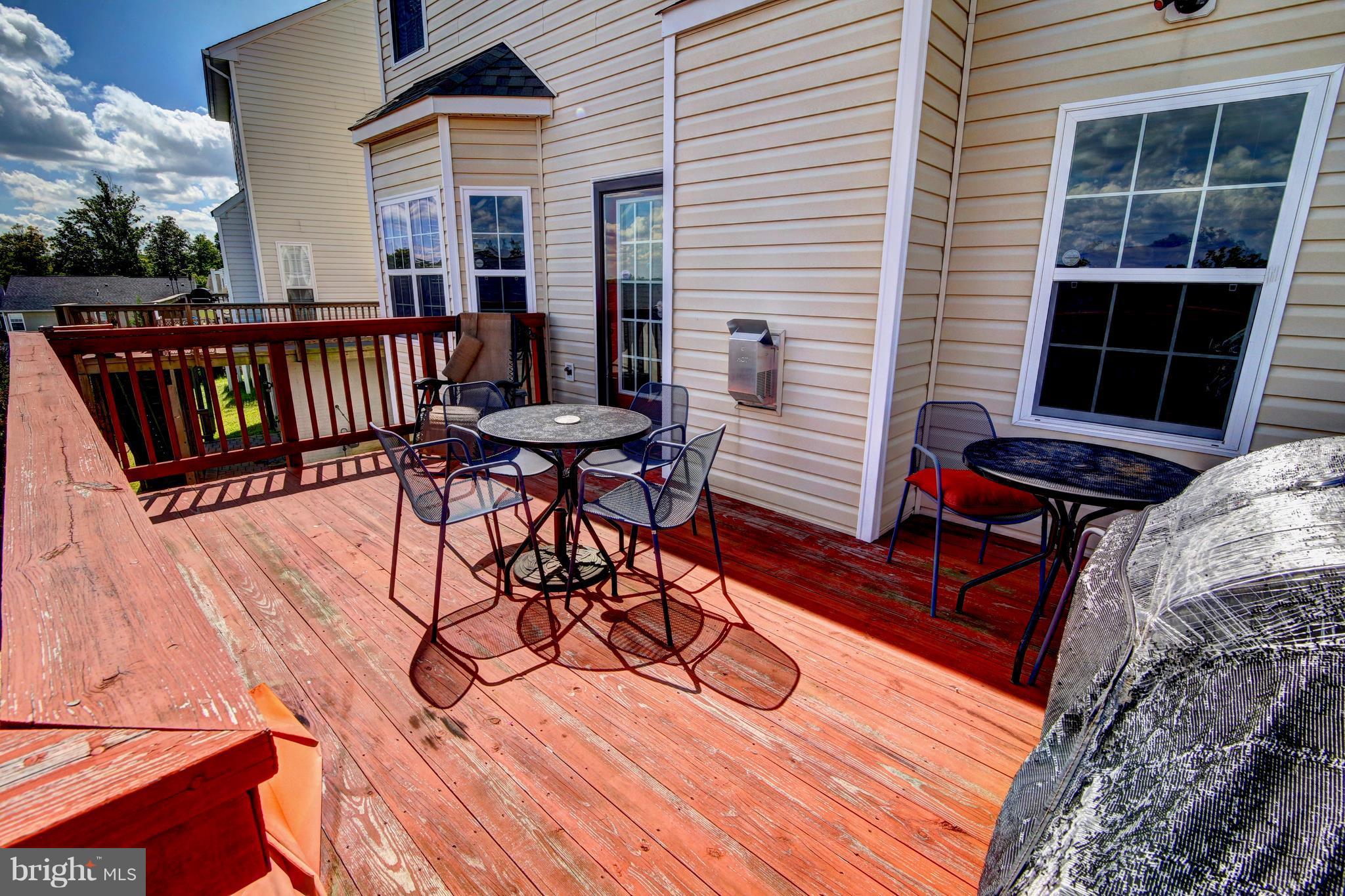 EAGLES POINTE - Residential