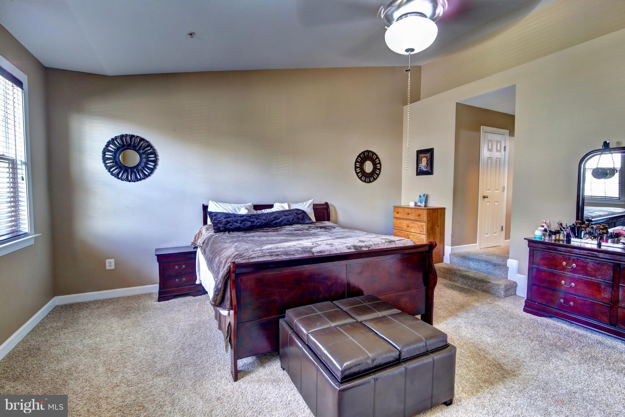 EAGLES POINTE - Residential