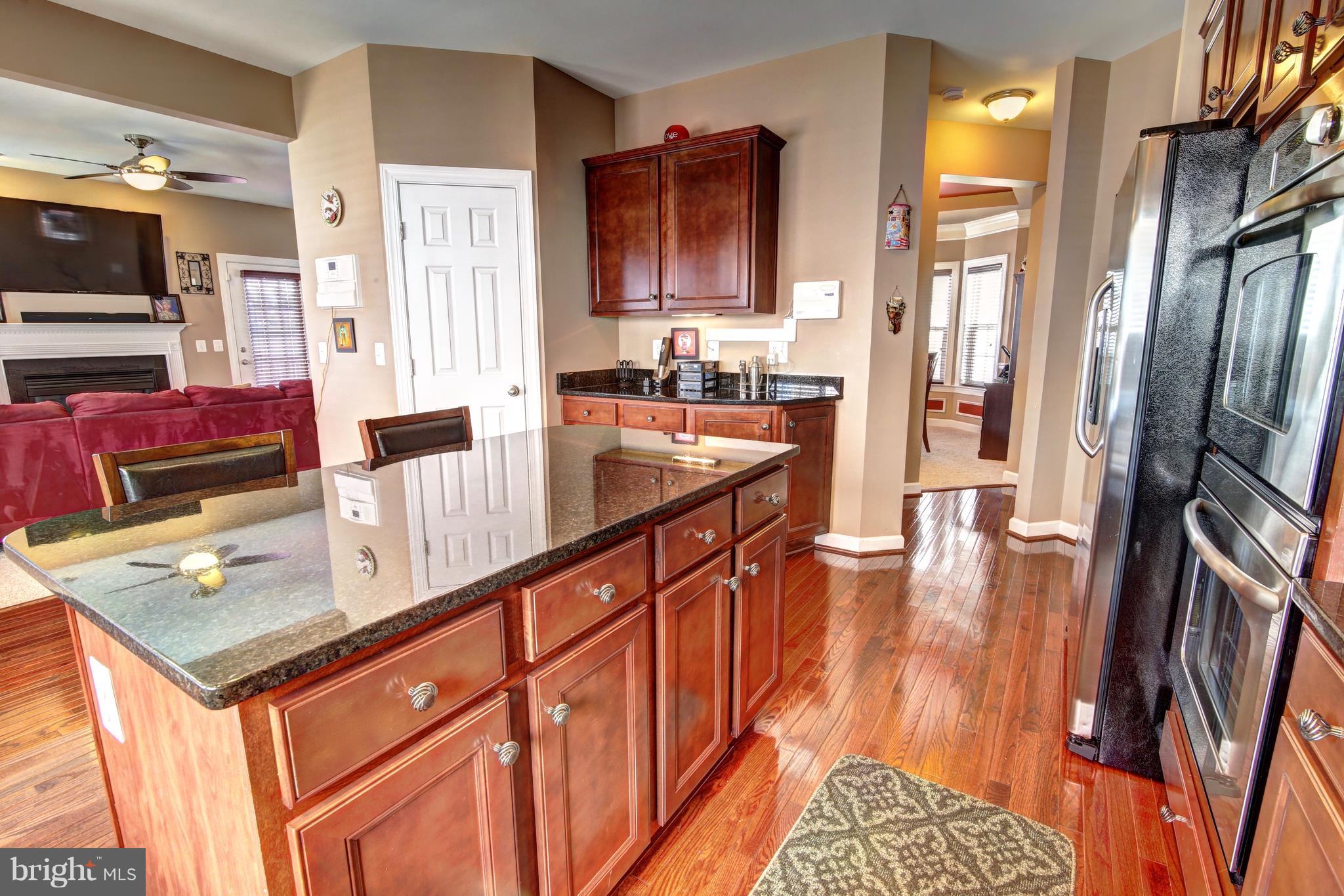 EAGLES POINTE - Residential