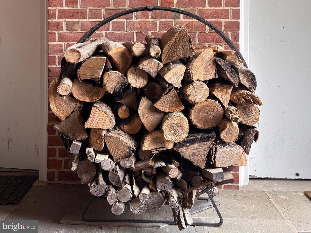 FALLS ROAD CORRIDOR - Residential