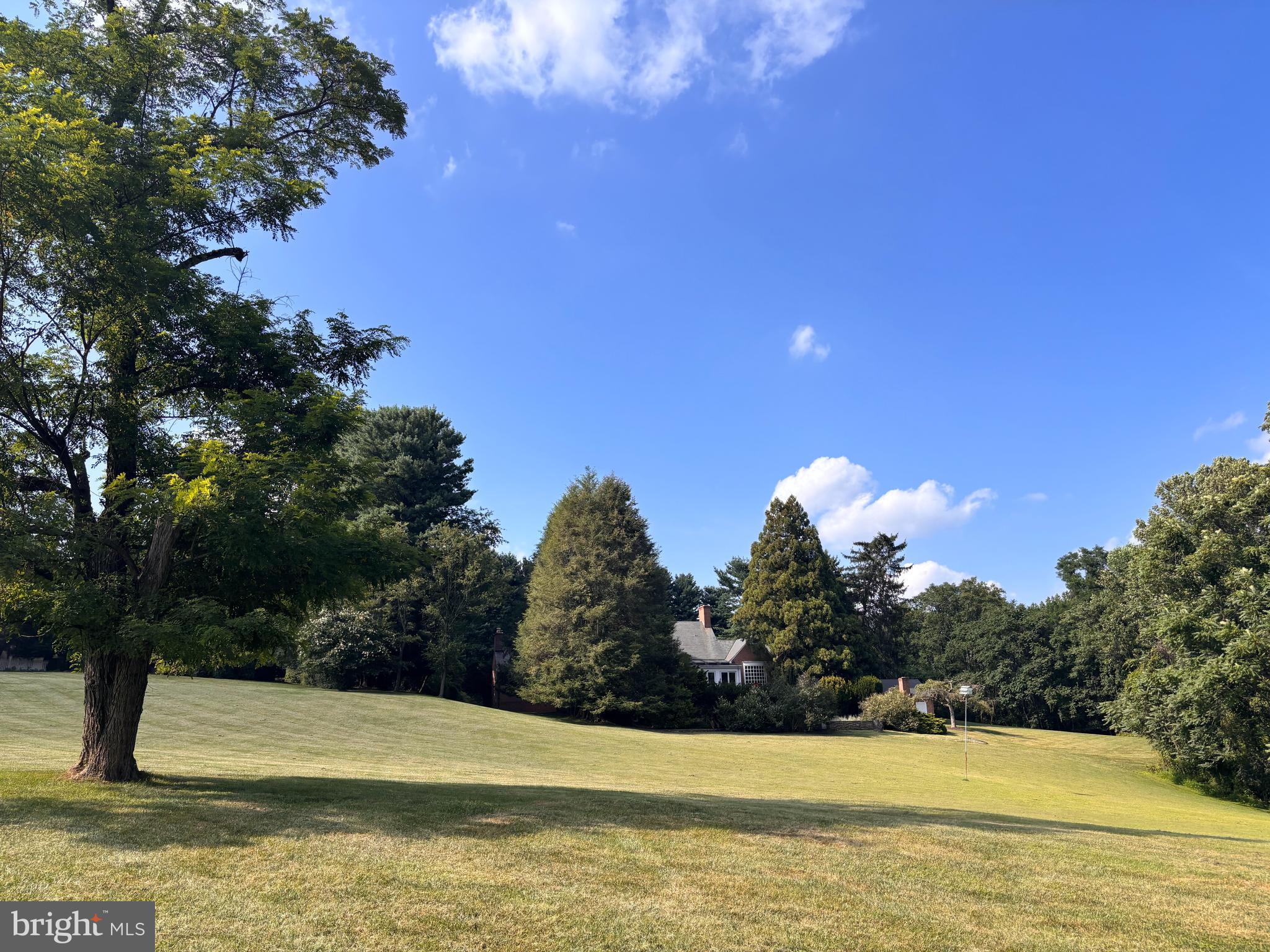 FALLS ROAD CORRIDOR - Residential