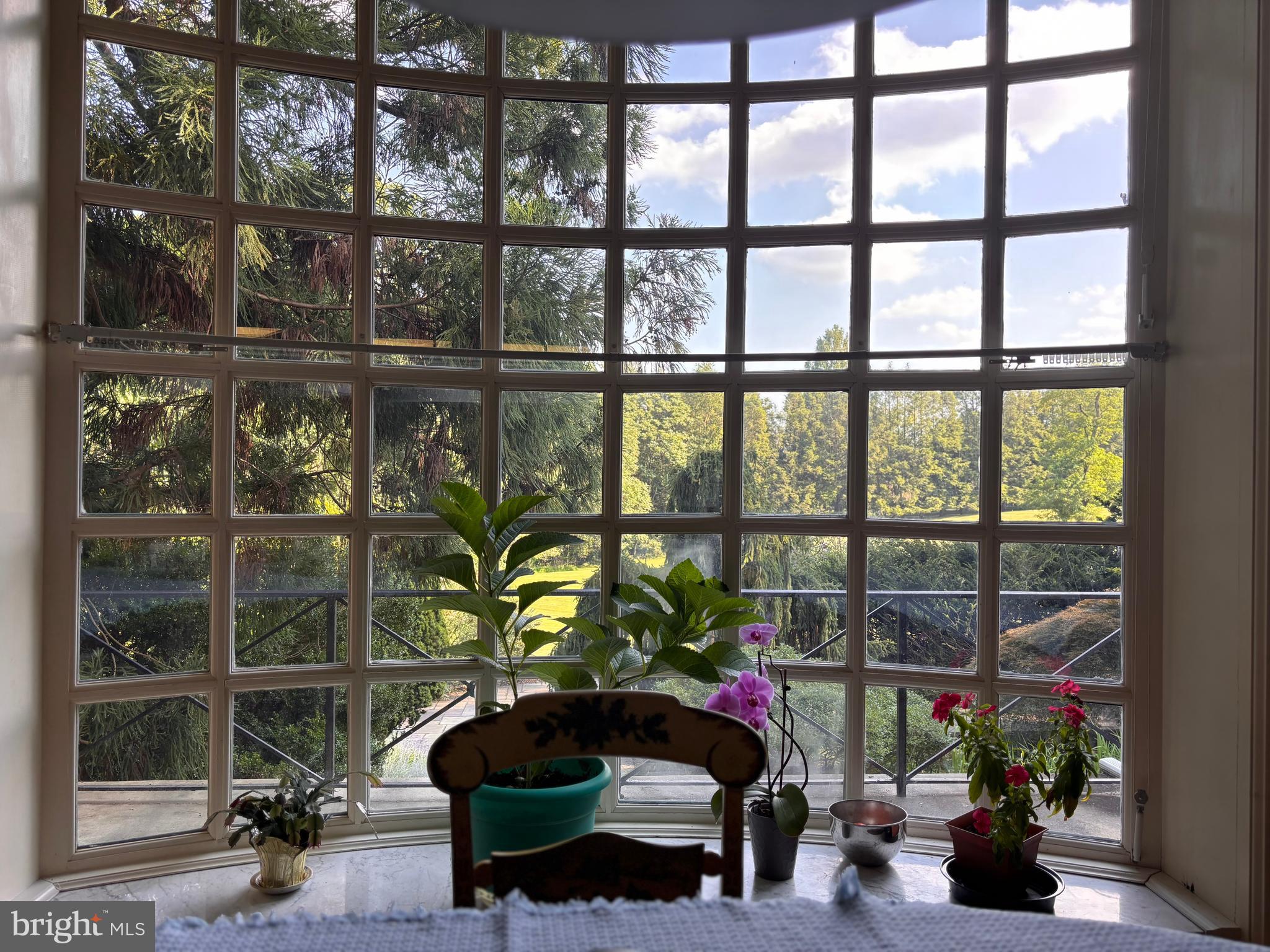 FALLS ROAD CORRIDOR - Residential