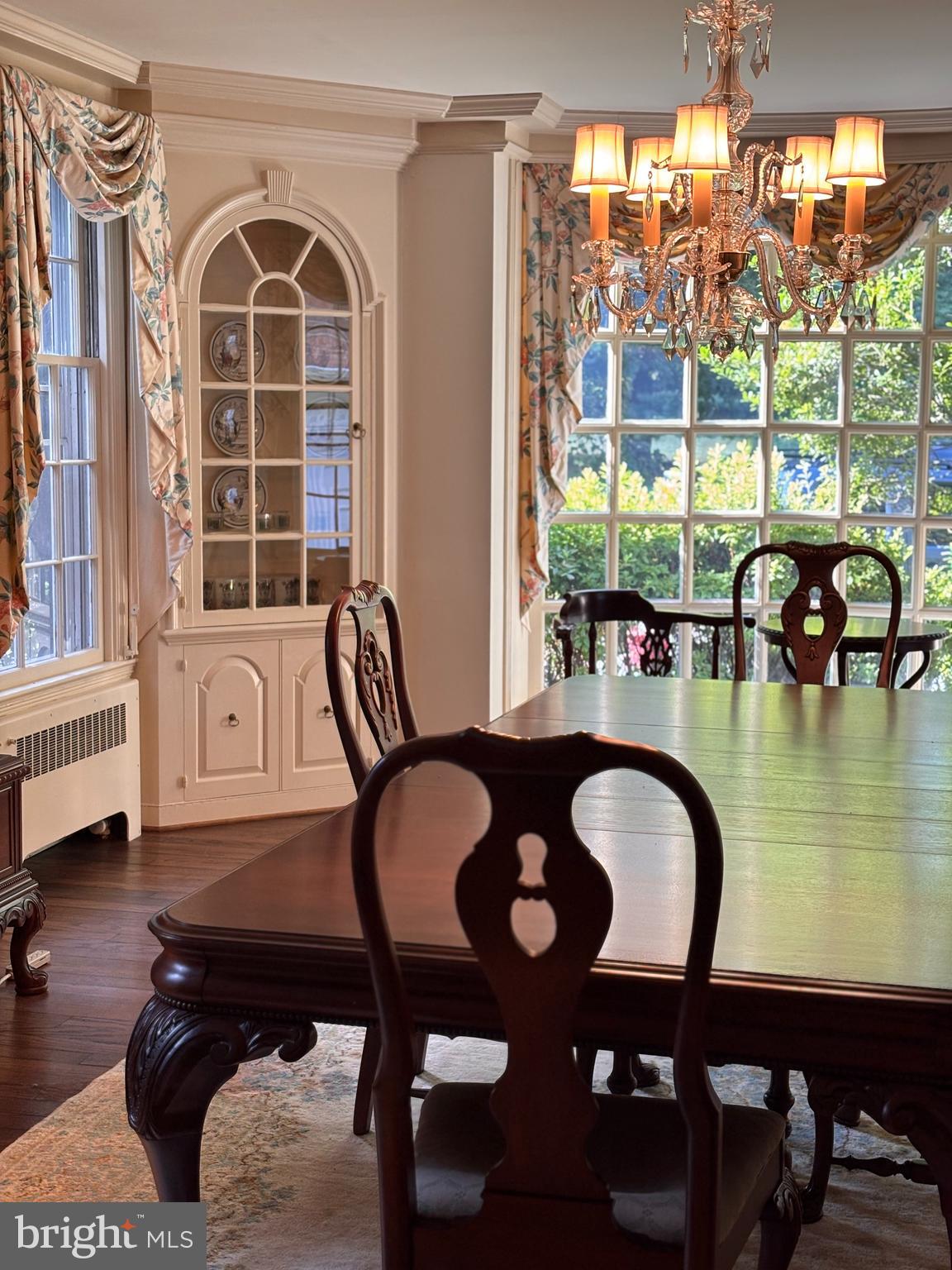 FALLS ROAD CORRIDOR - Residential