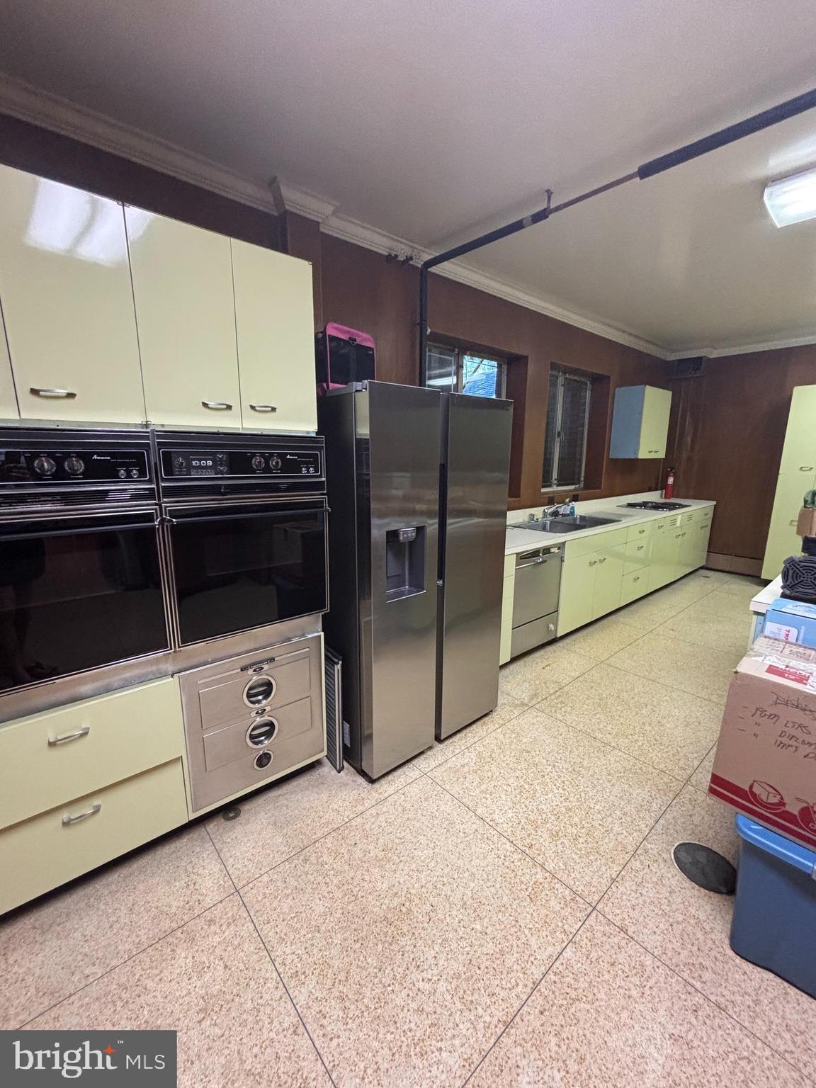 FALLS ROAD CORRIDOR - Residential