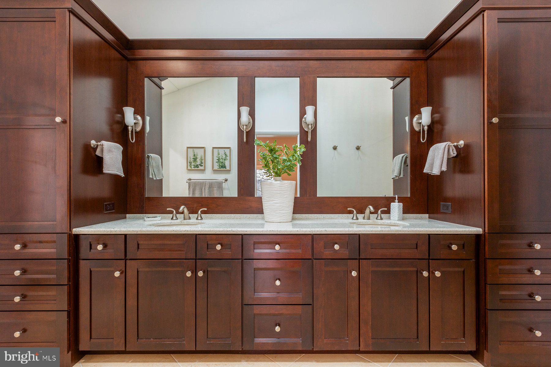 NORTH SHORE - Residential