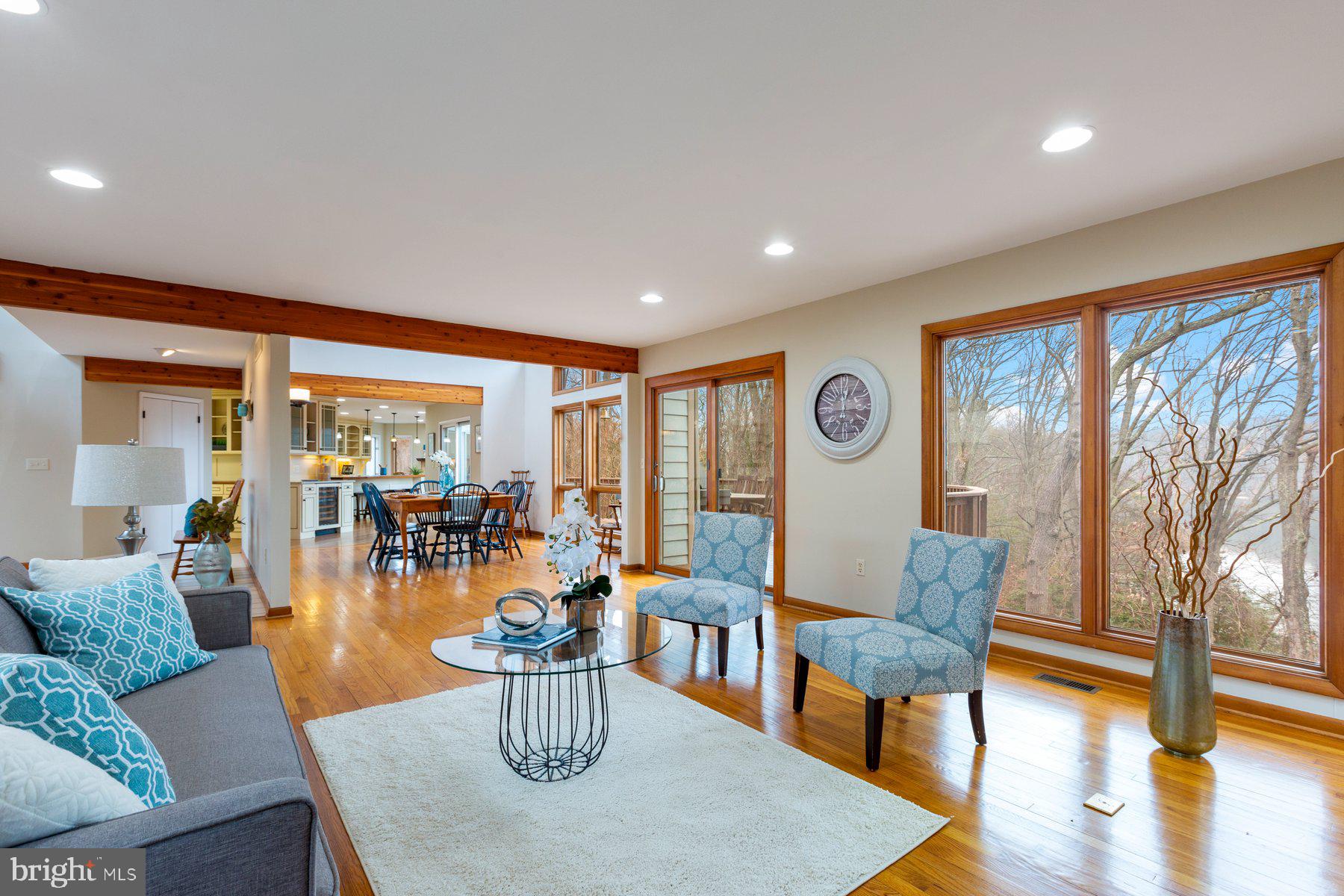 NORTH SHORE - Residential