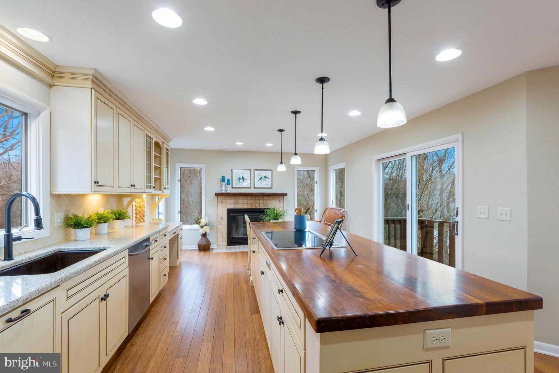 NORTH SHORE - Residential