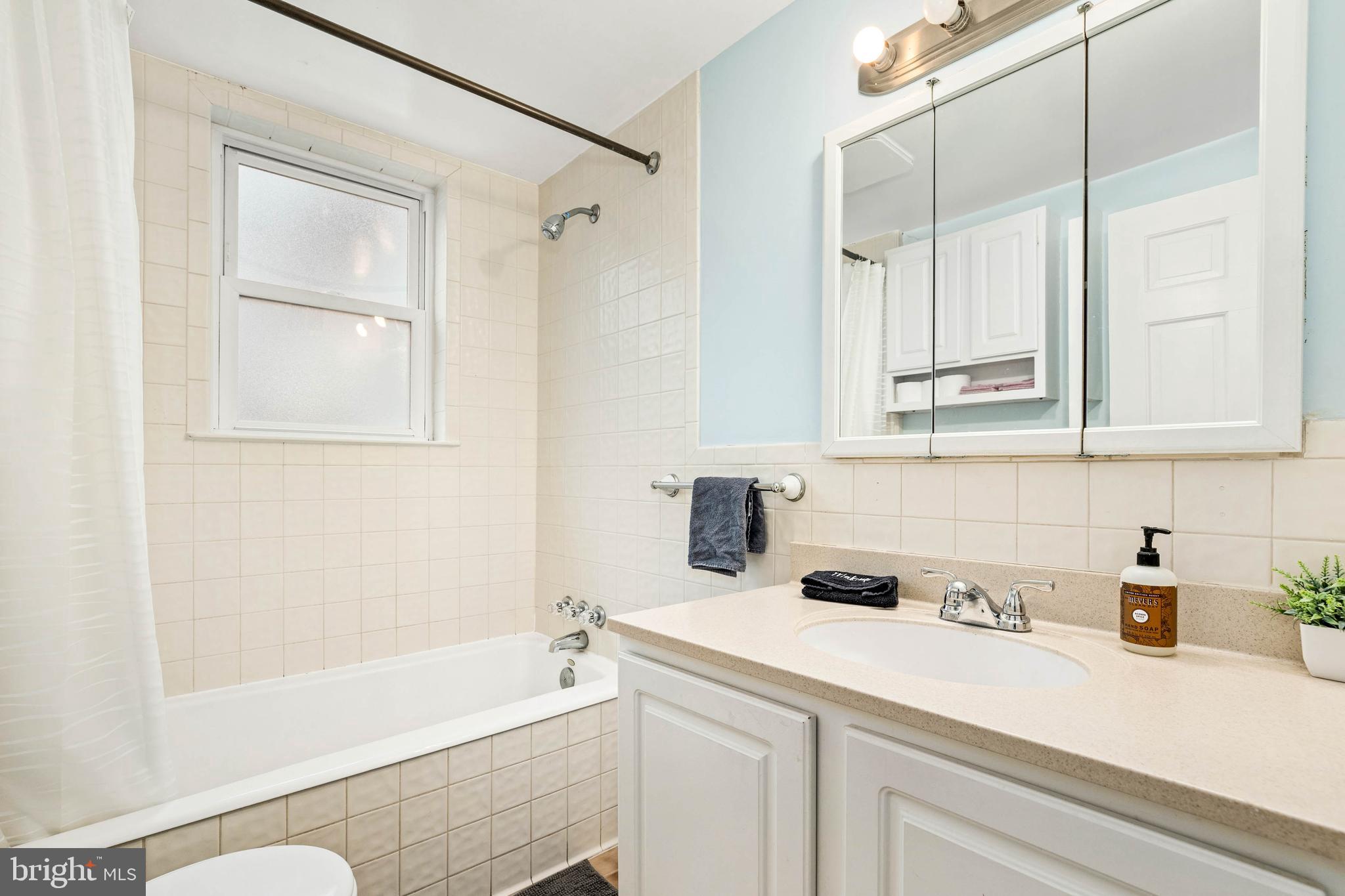 INDIAN SPRING VIEW - Residential