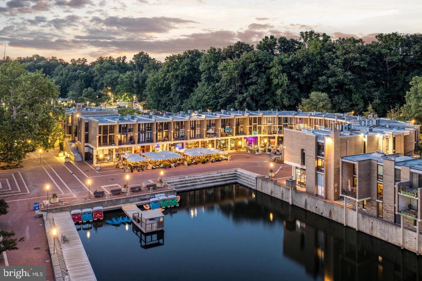 RESTON - Residential