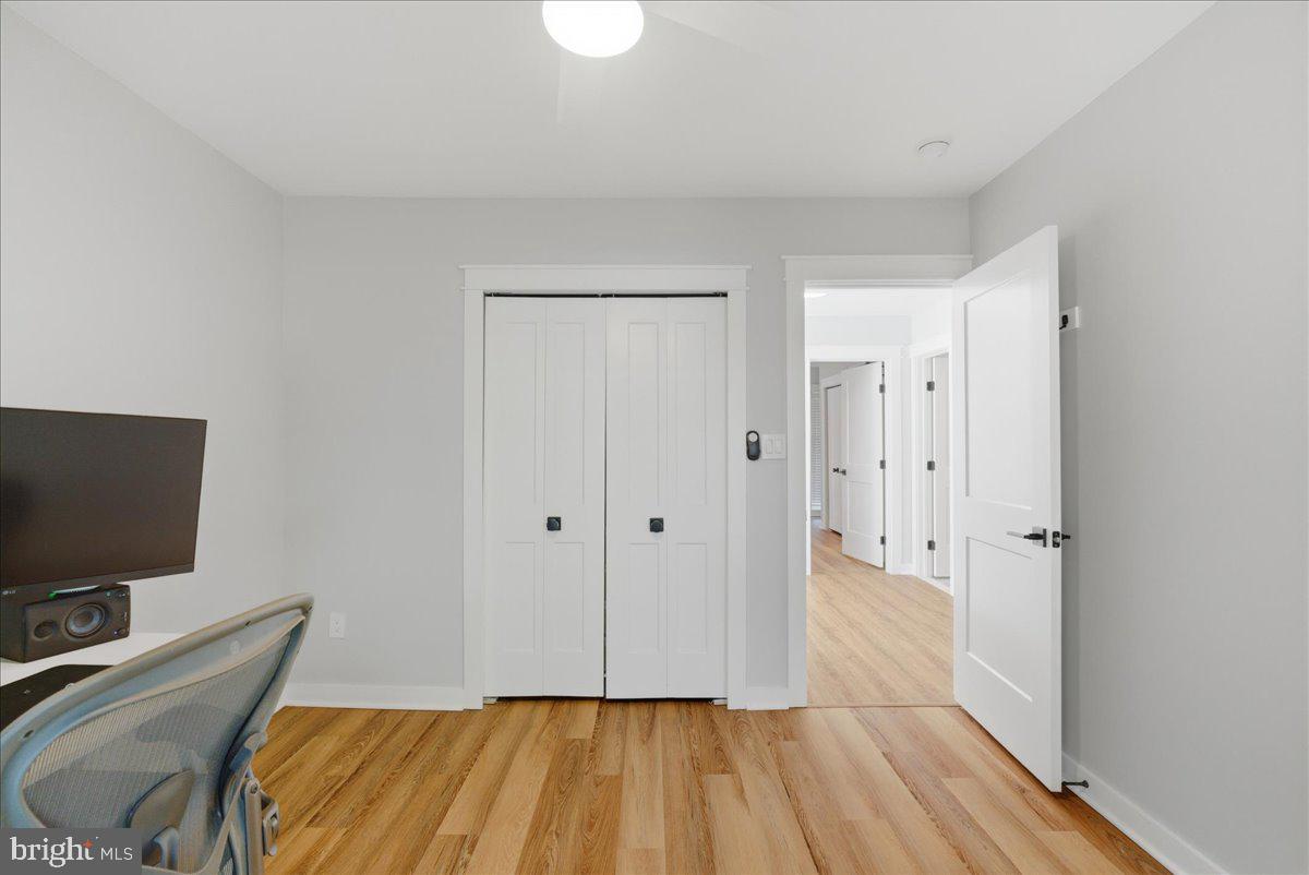 RESTON - Residential