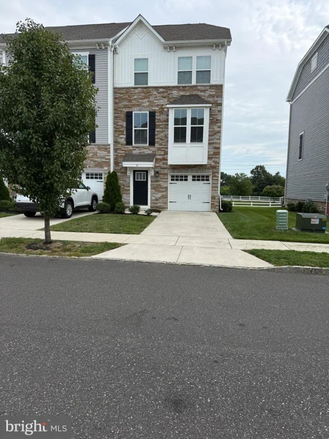 MLS: NJCD2125844