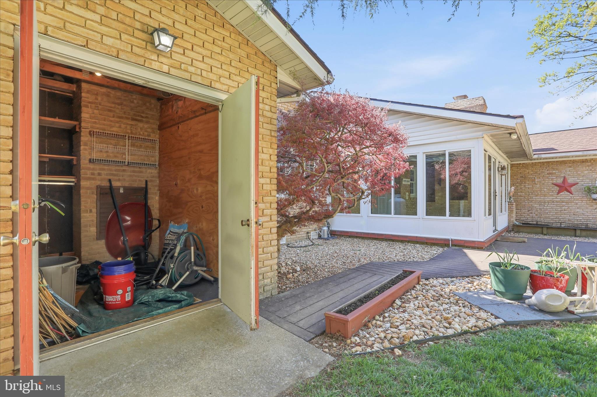 STONELEIGH - Residential