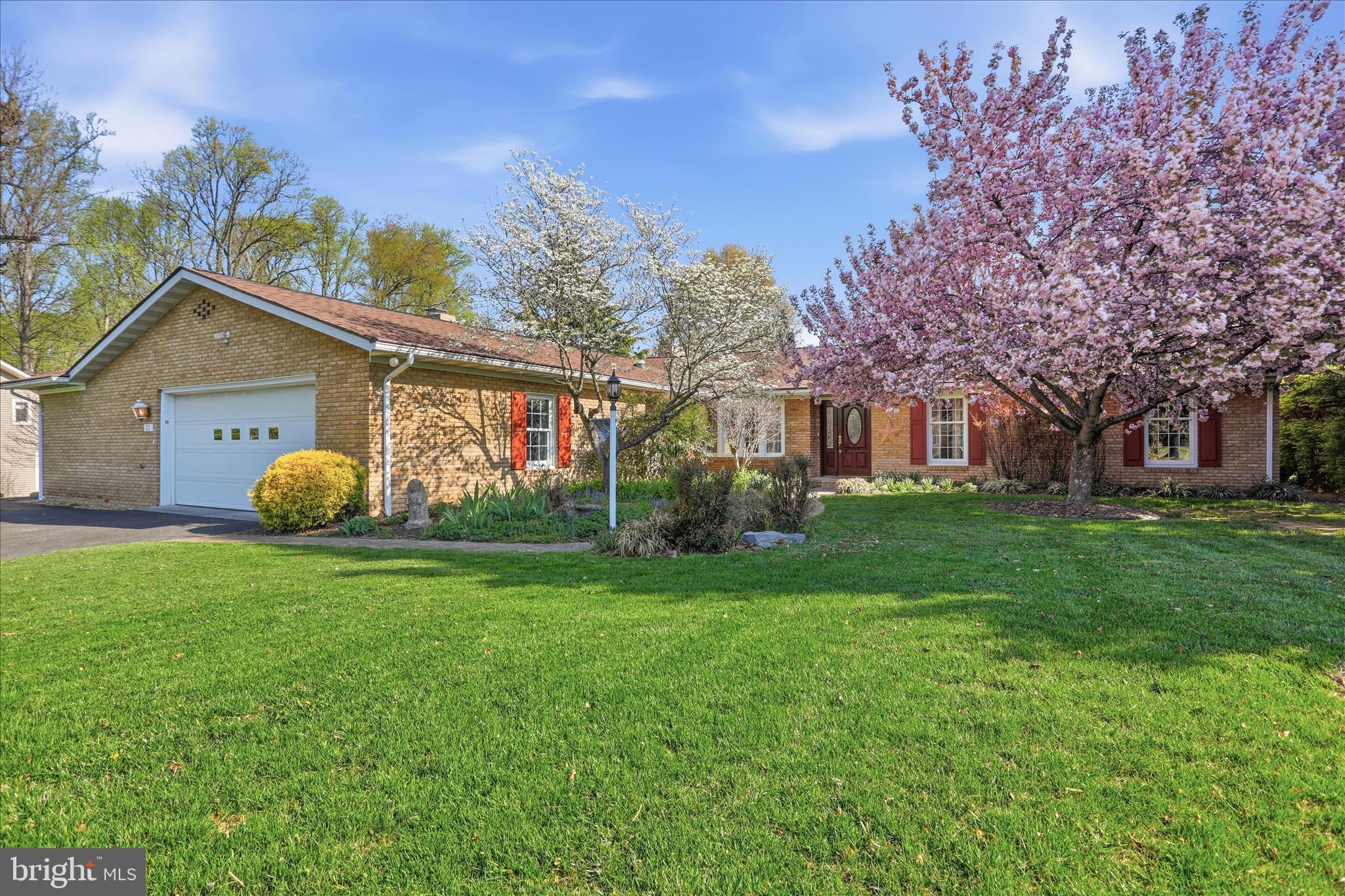 STONELEIGH - Residential