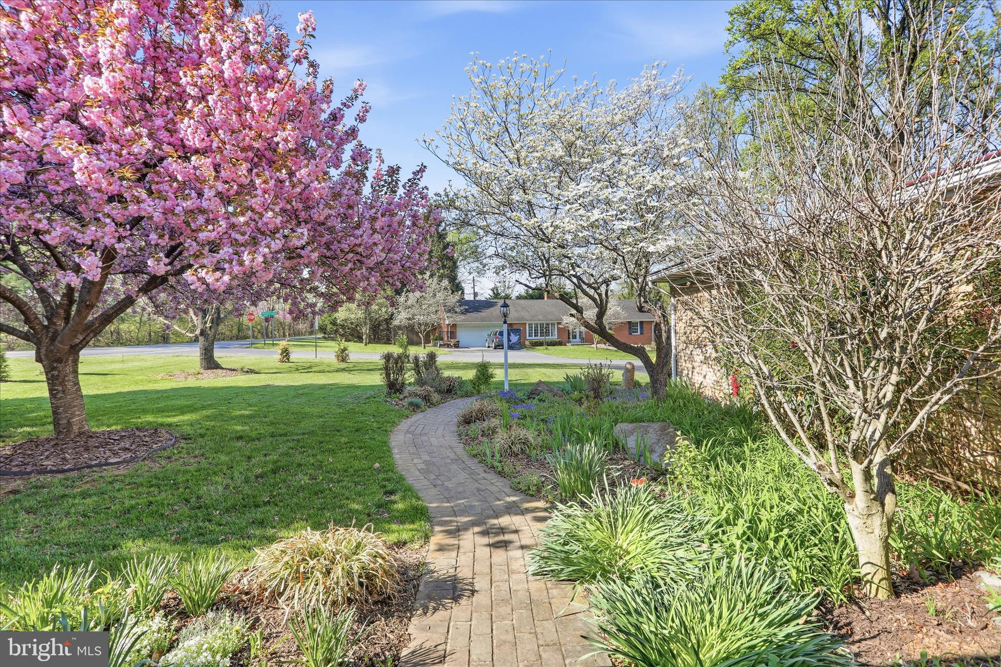 STONELEIGH - Residential