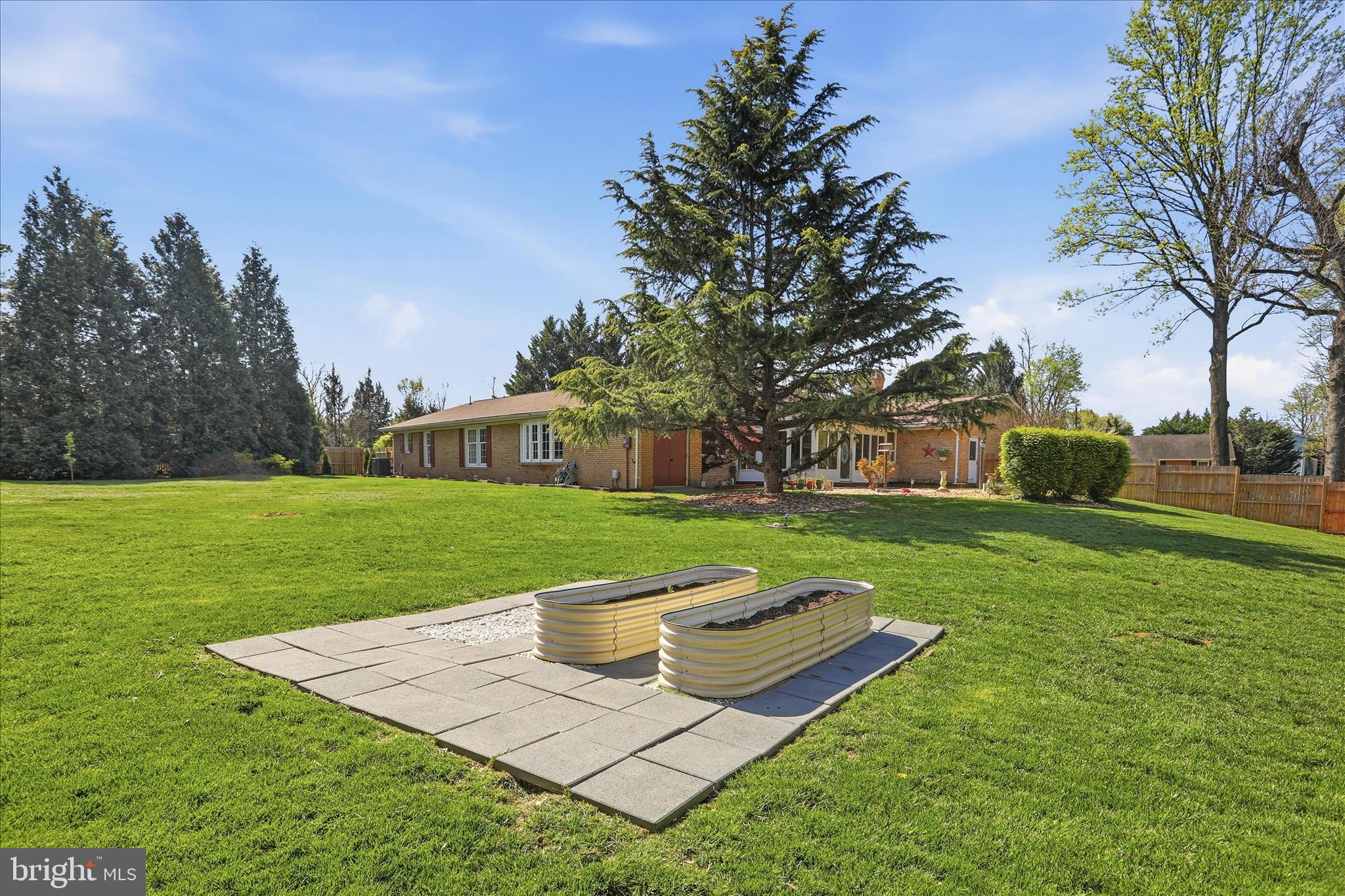 STONELEIGH - Residential