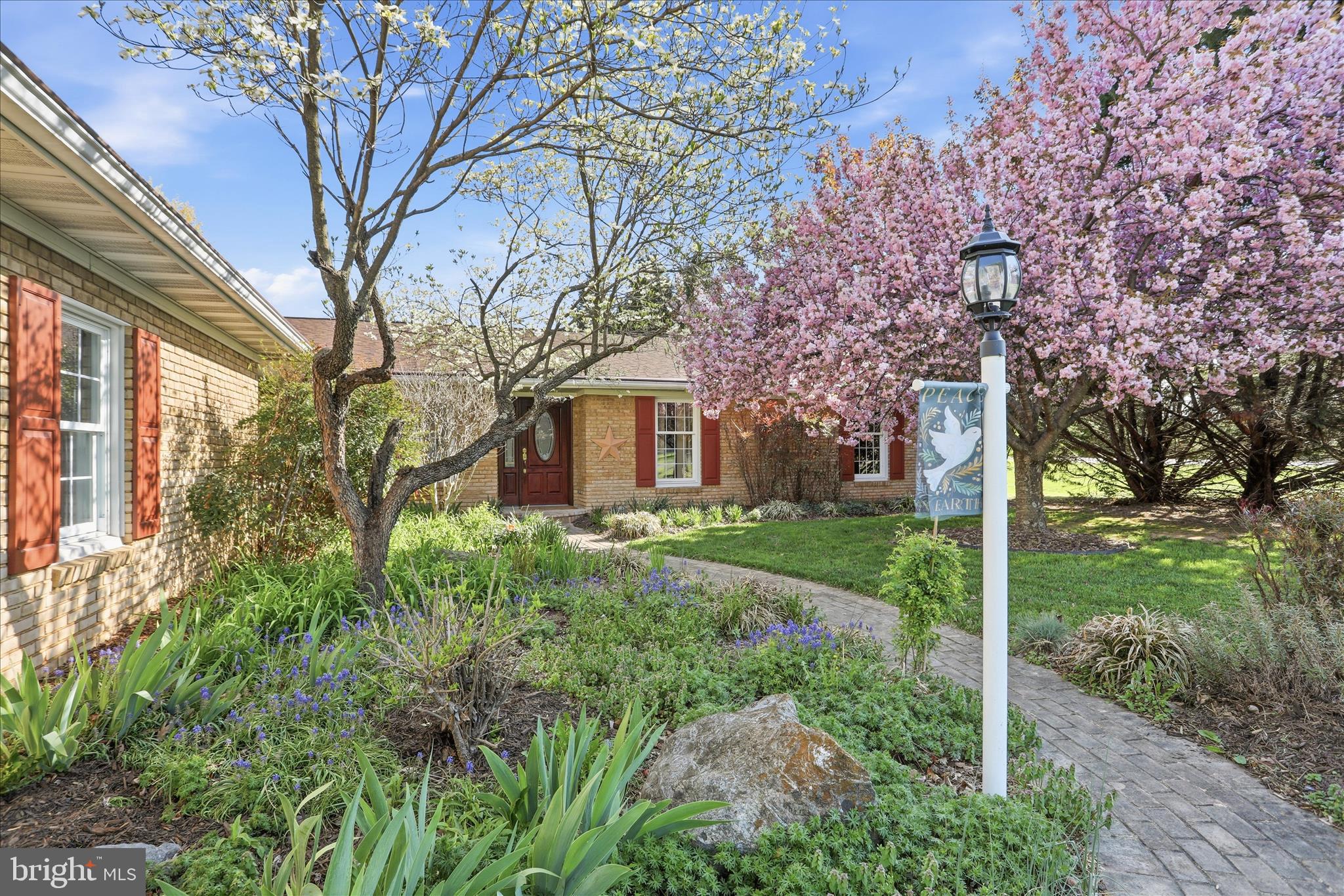 STONELEIGH - Residential