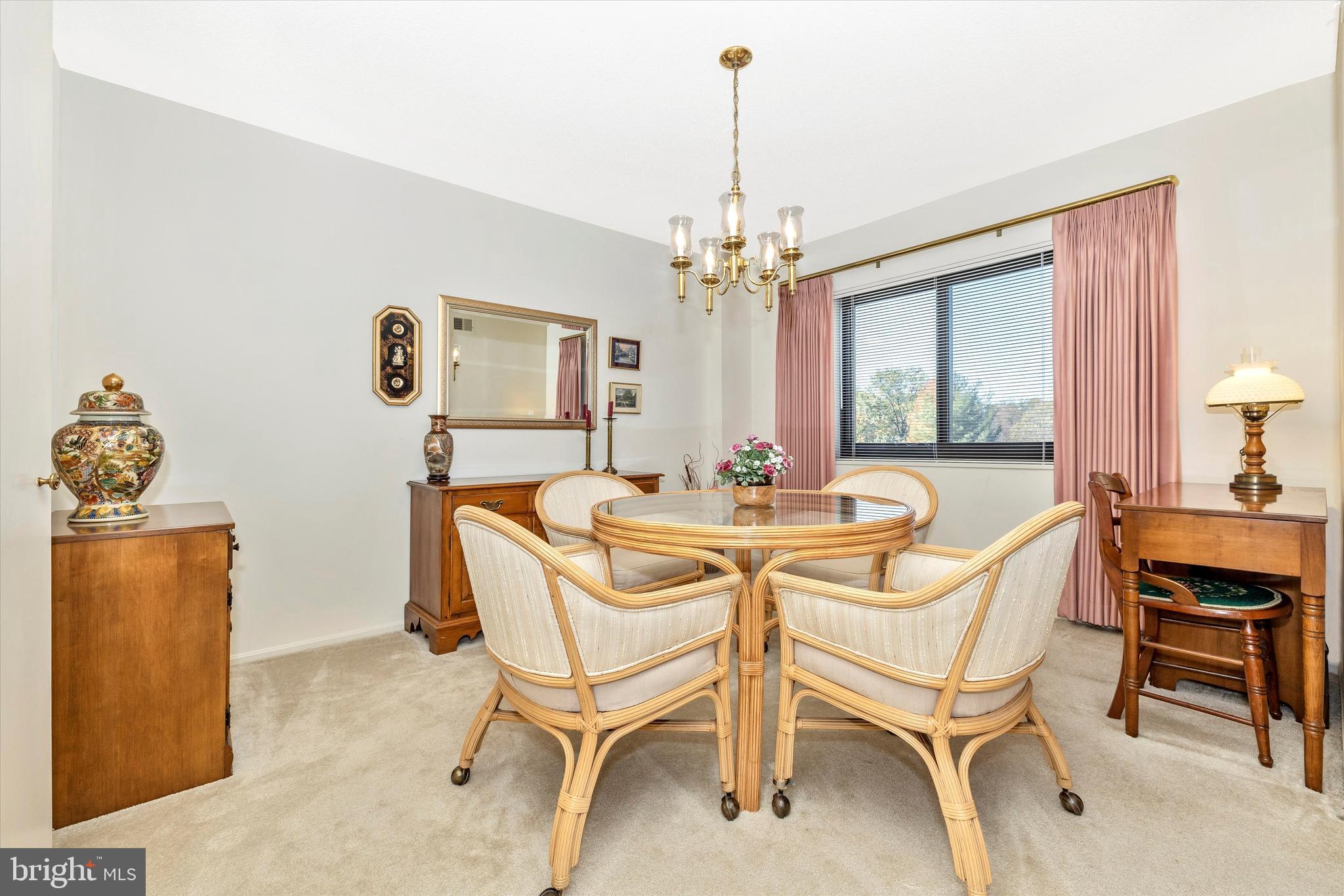 FAIRWAYS SOUTH - Residential