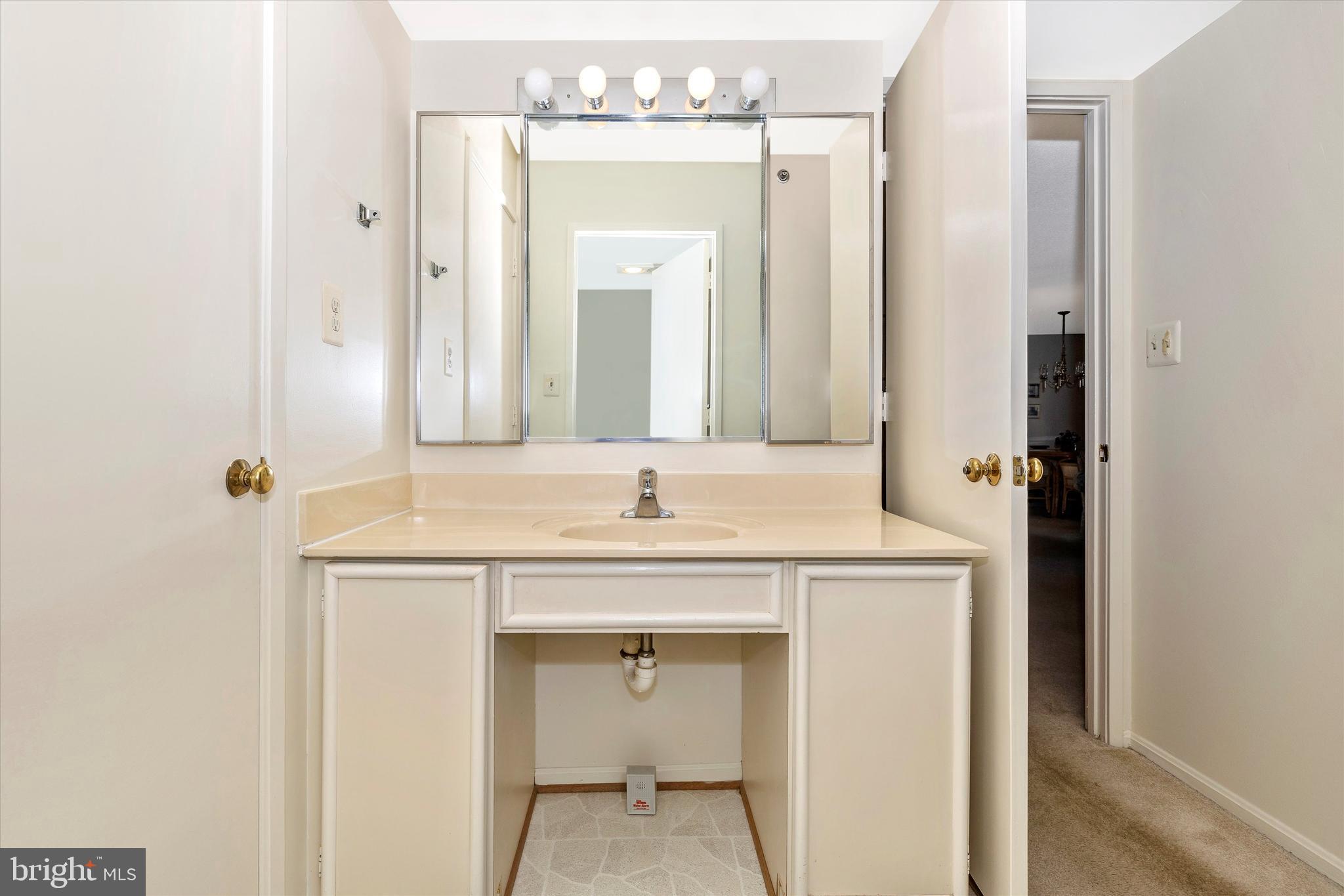 FAIRWAYS SOUTH - Residential