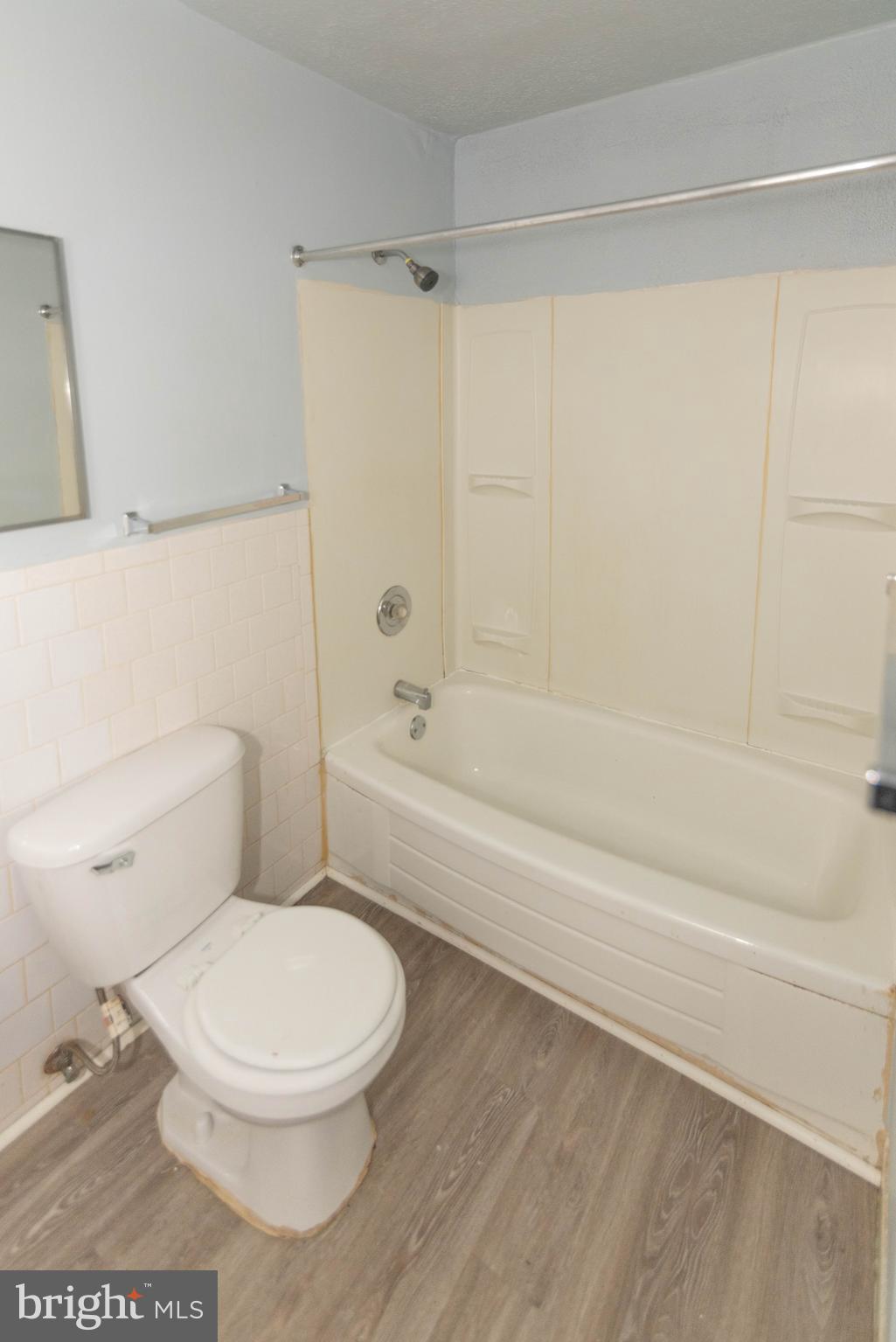 ROSEMONT EAST - Residential