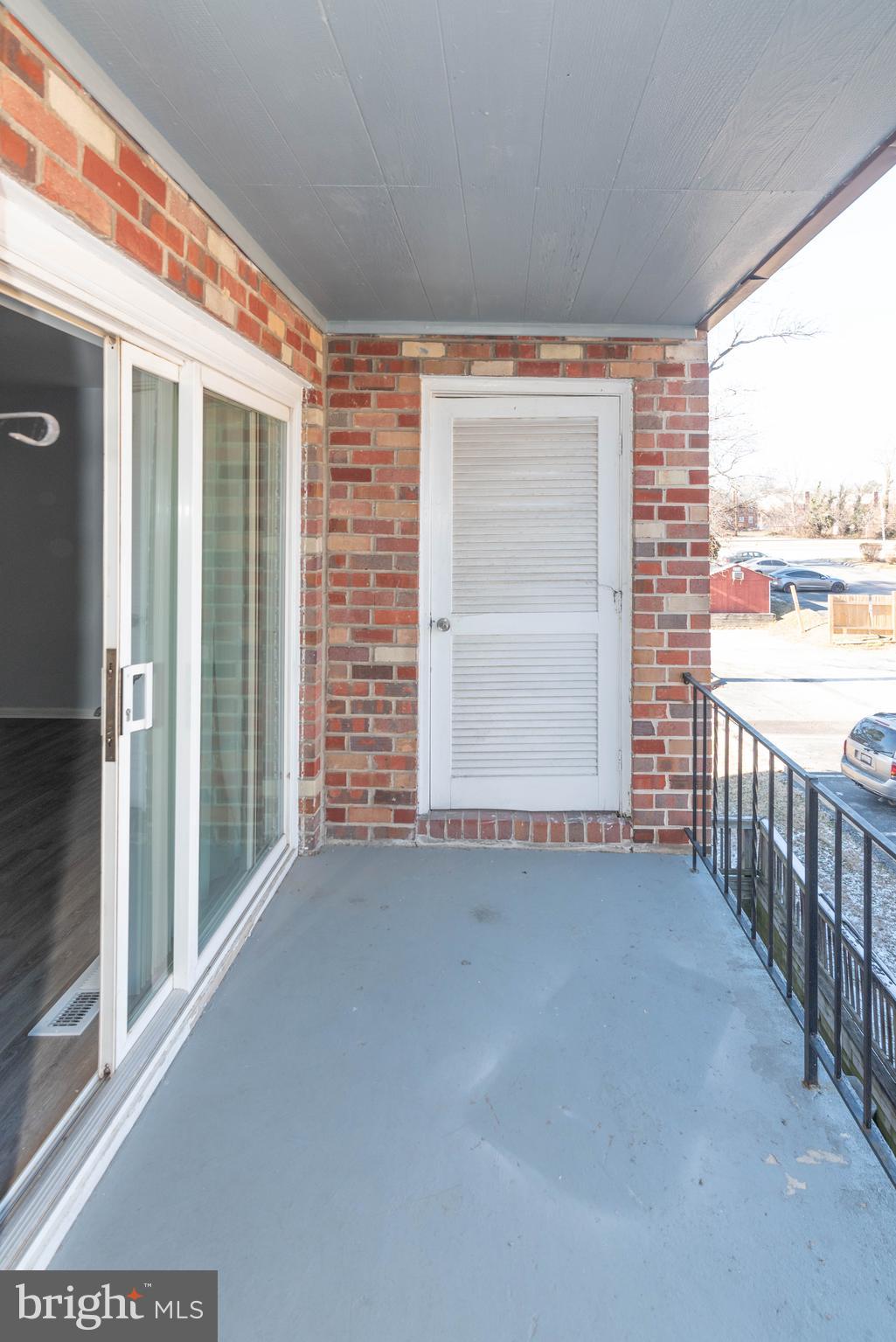 ROSEMONT EAST - Residential