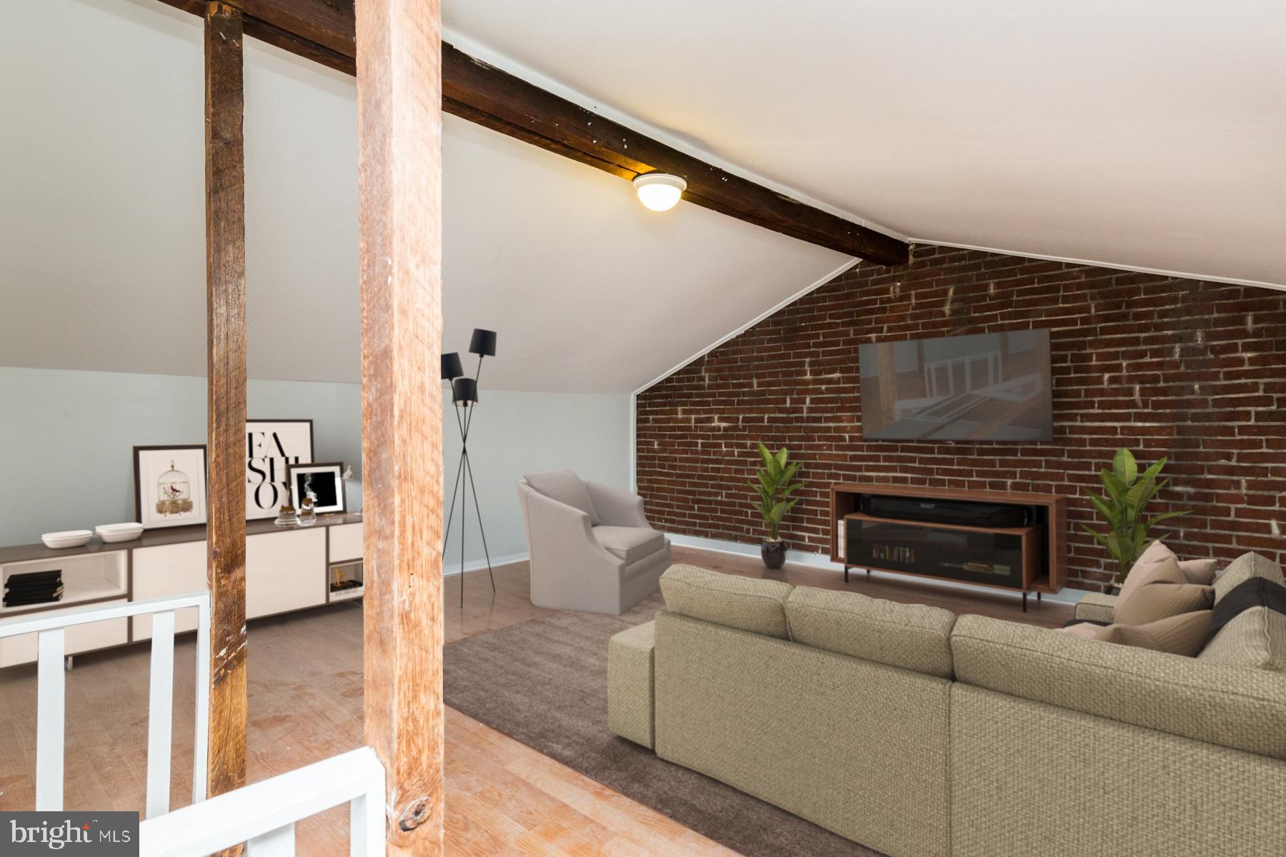 EAST FALLS - Residential Lease