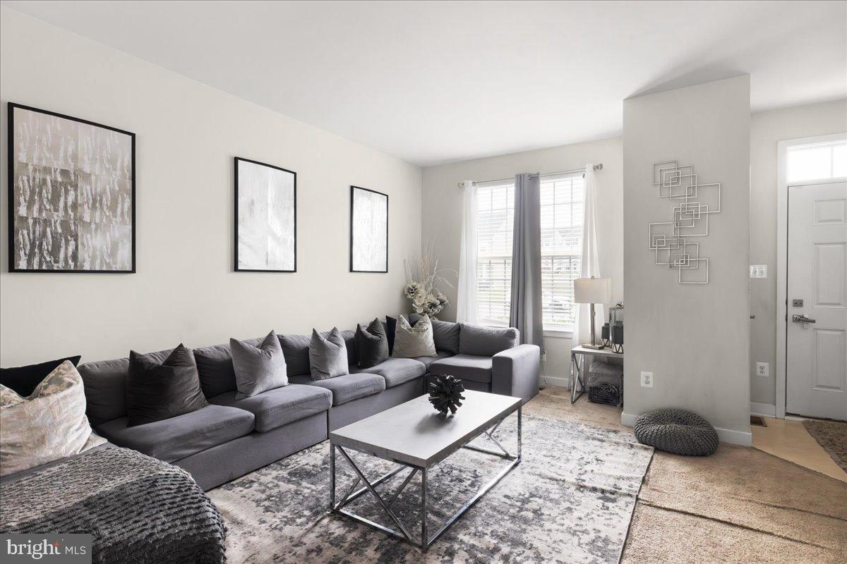 POTOMAC STATION - Residential