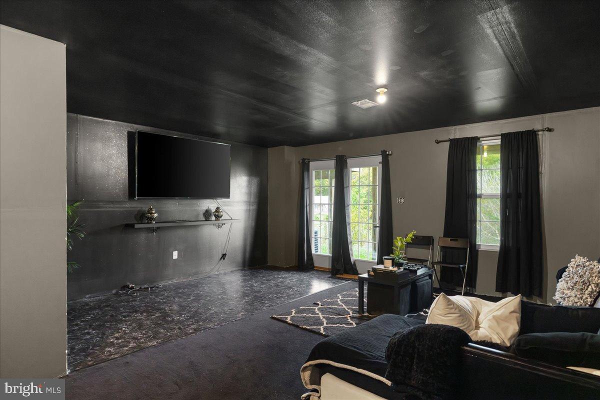 POTOMAC STATION - Residential